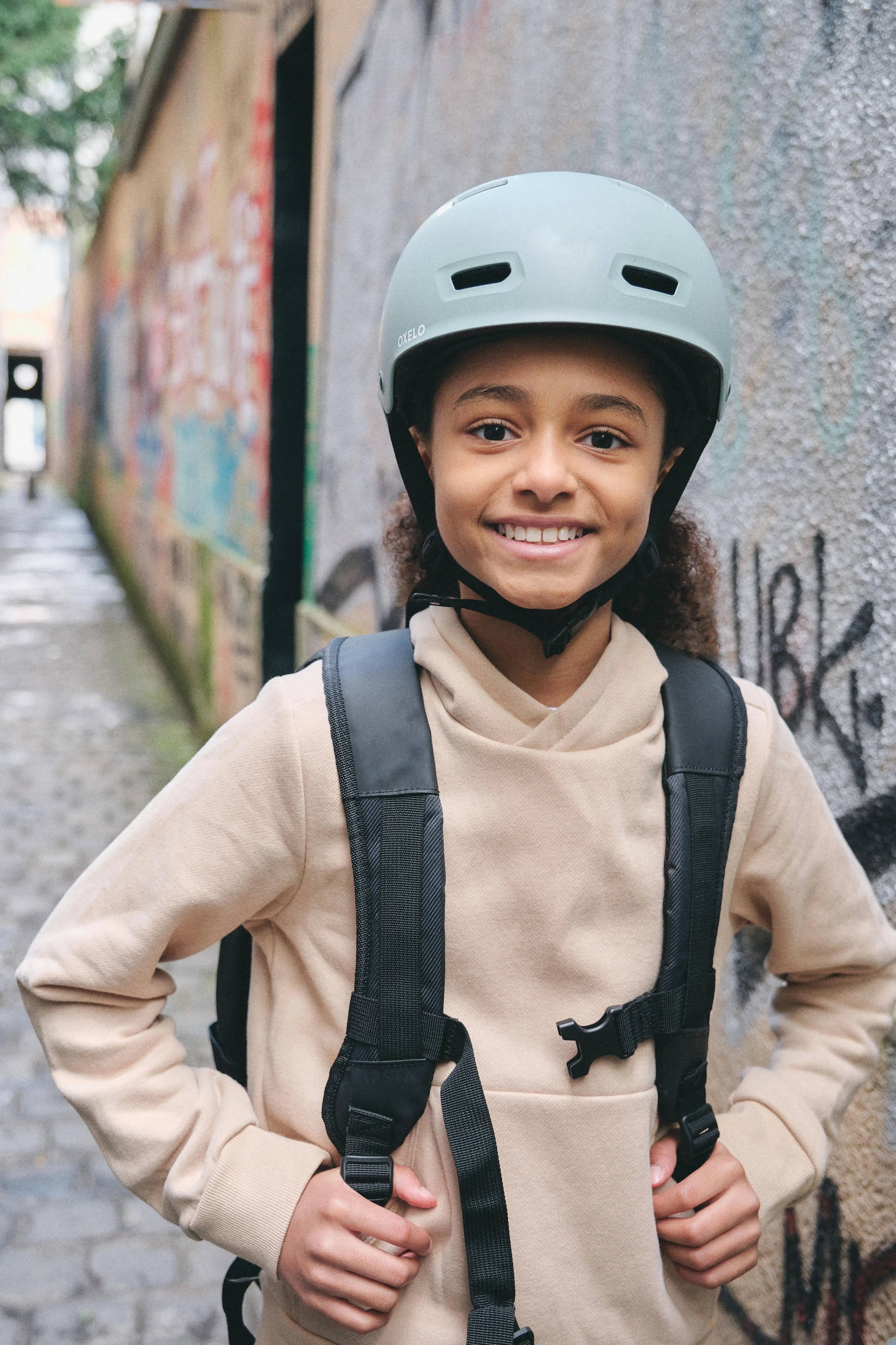 10011-adjustable-inline-skating-helmet-mf-500-1.jpg