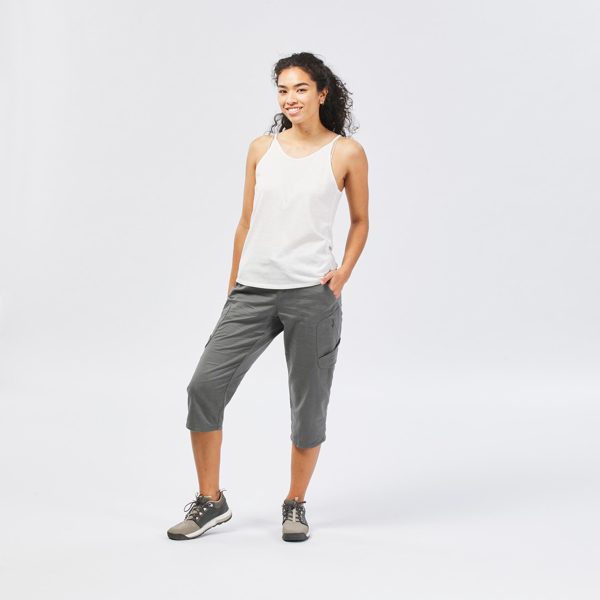 Womenâs Hiking Capri Pants, NH 500