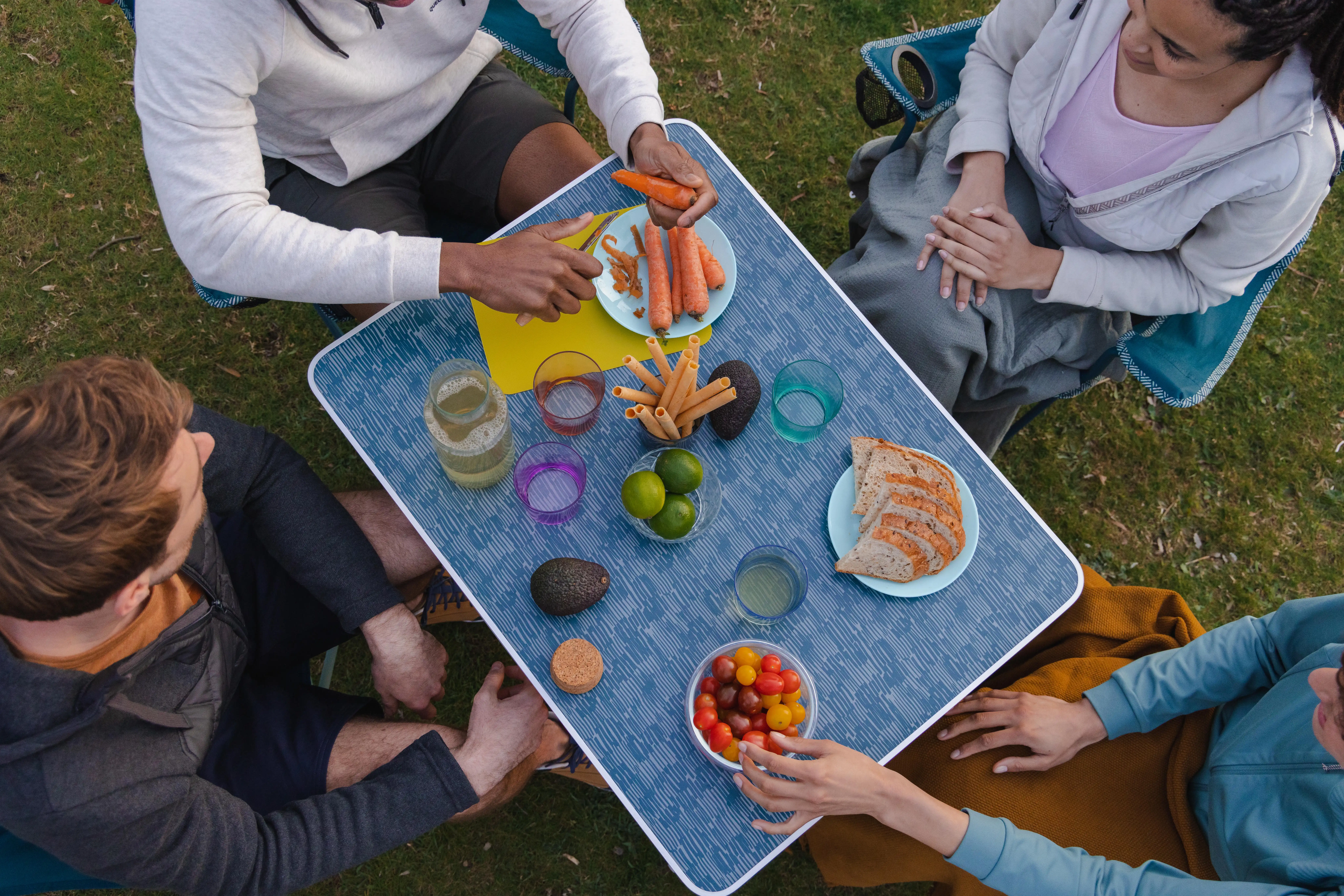 10618-2-4-person-camping-folding-table-1.jpg