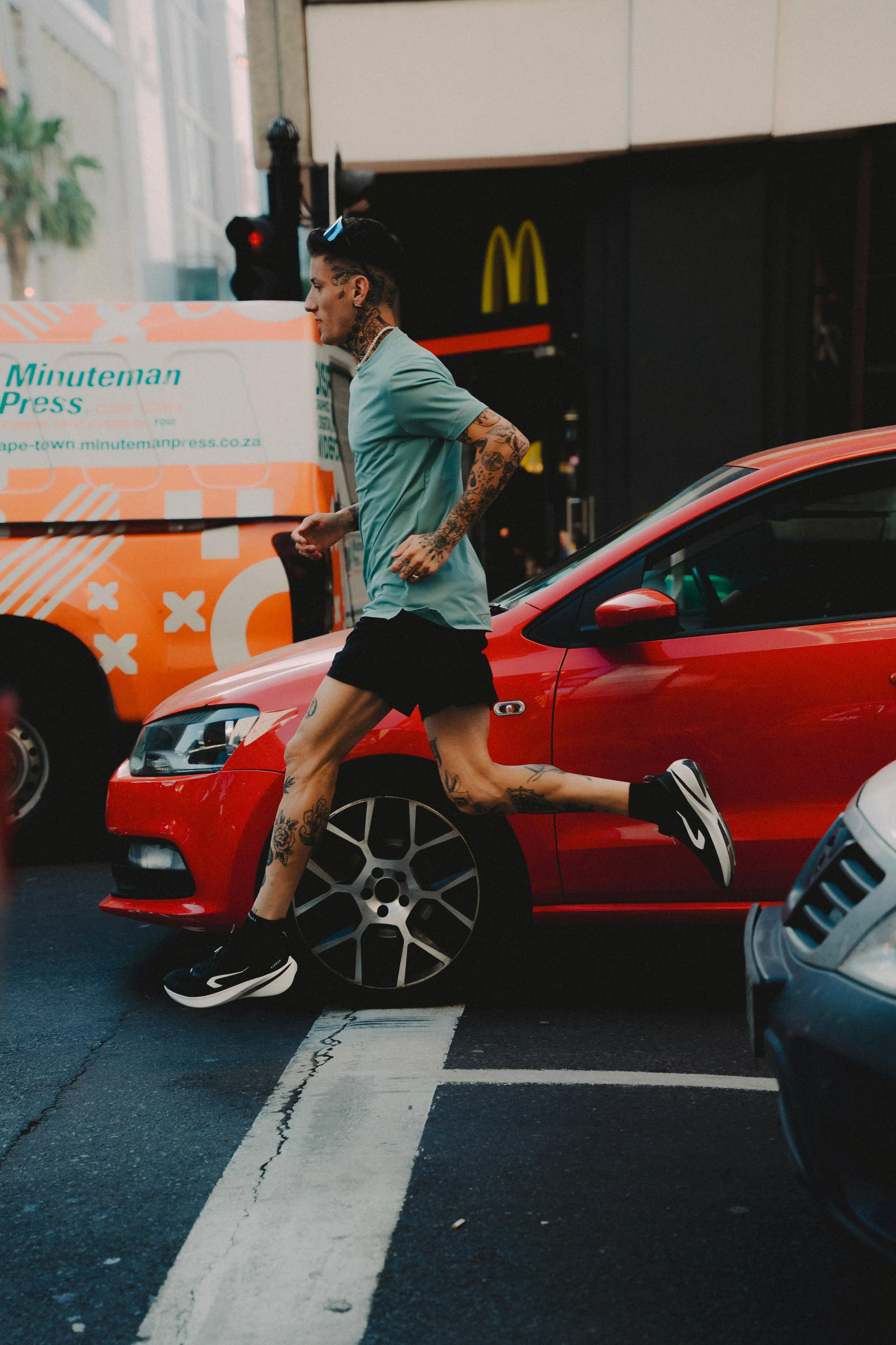 10677-men-s-breathable-running-shorts-run-500-dry-1.jpg