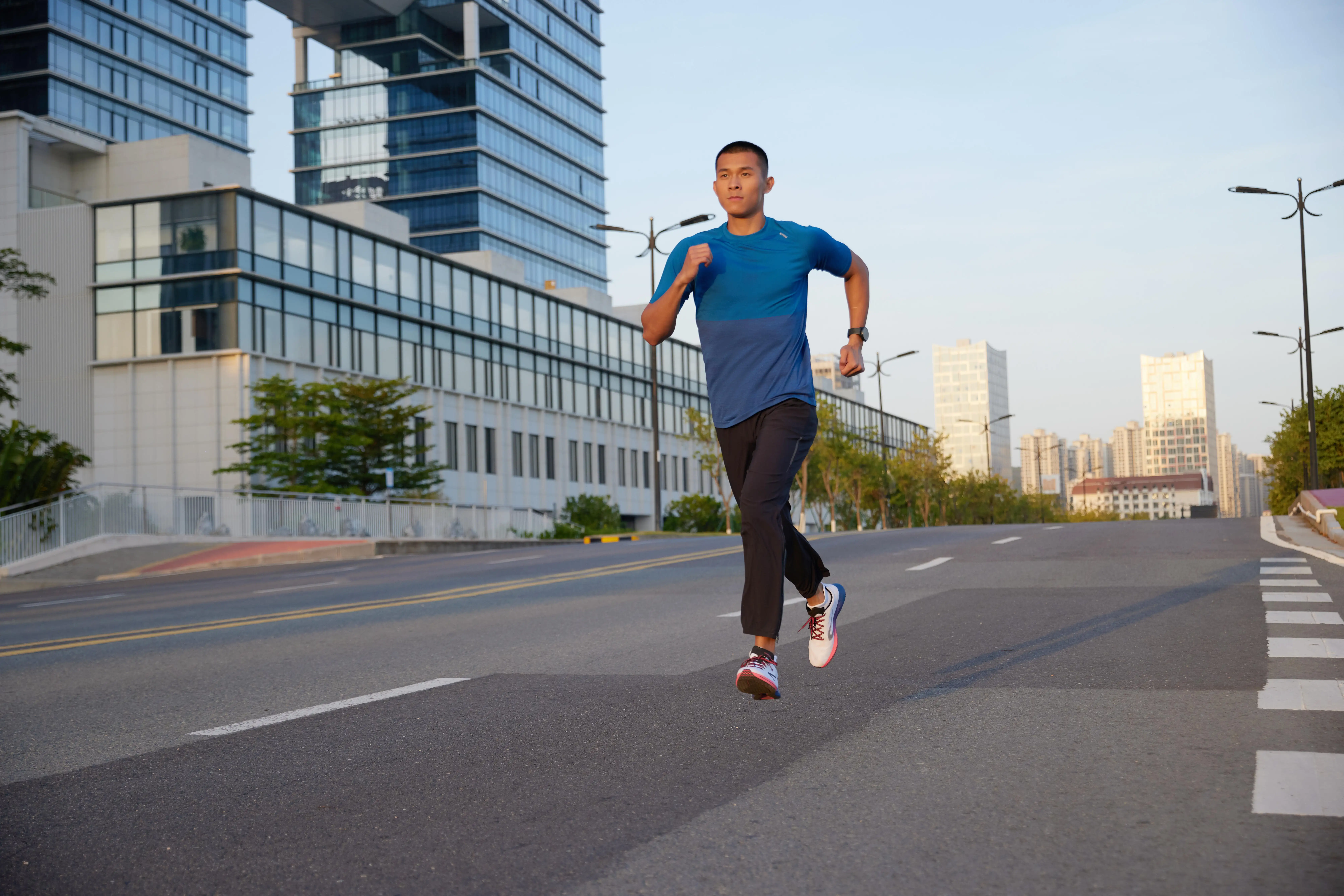 10819-men-s-running-pants-run-500-1.jpg