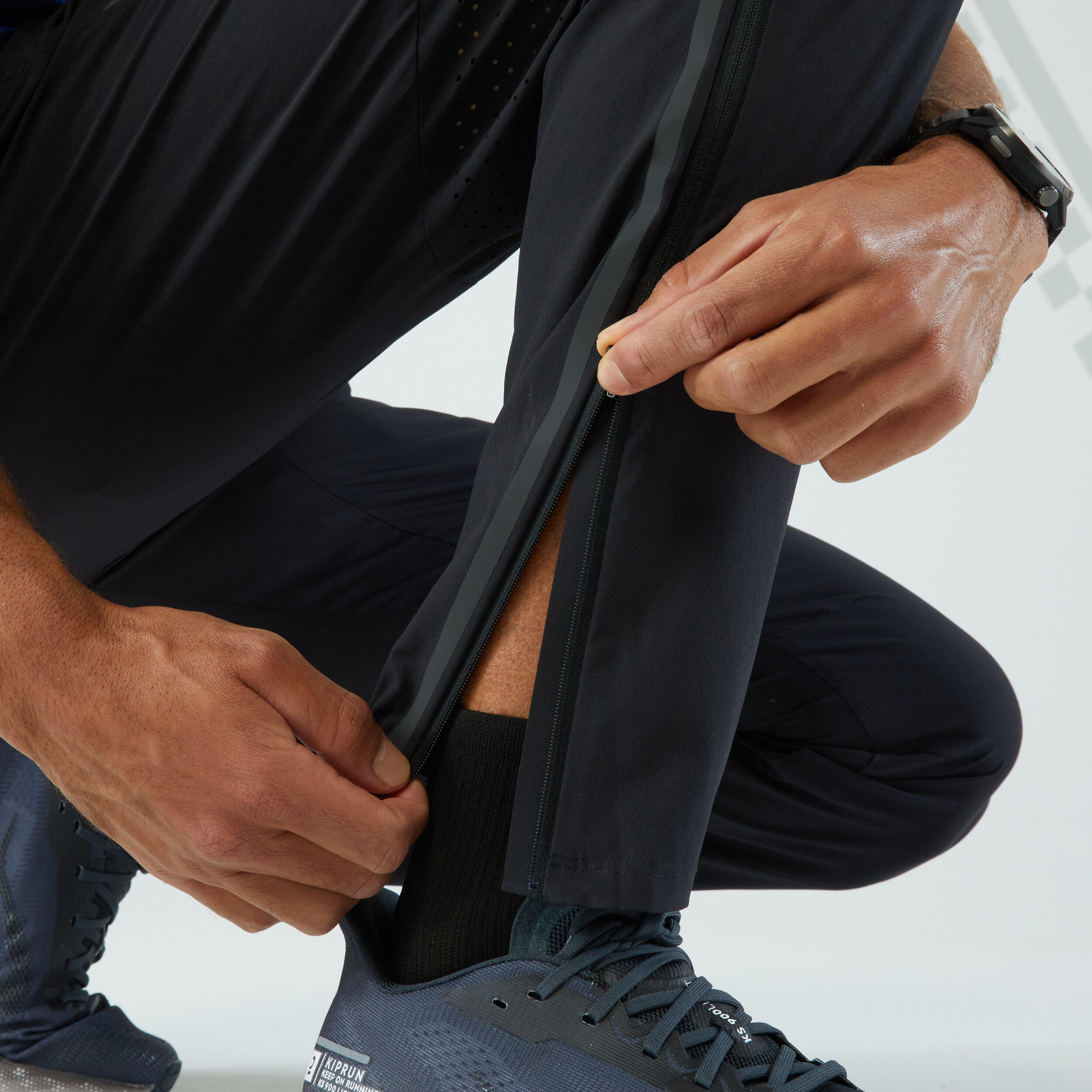 10819-men-s-running-pants-run-500-1.jpg
