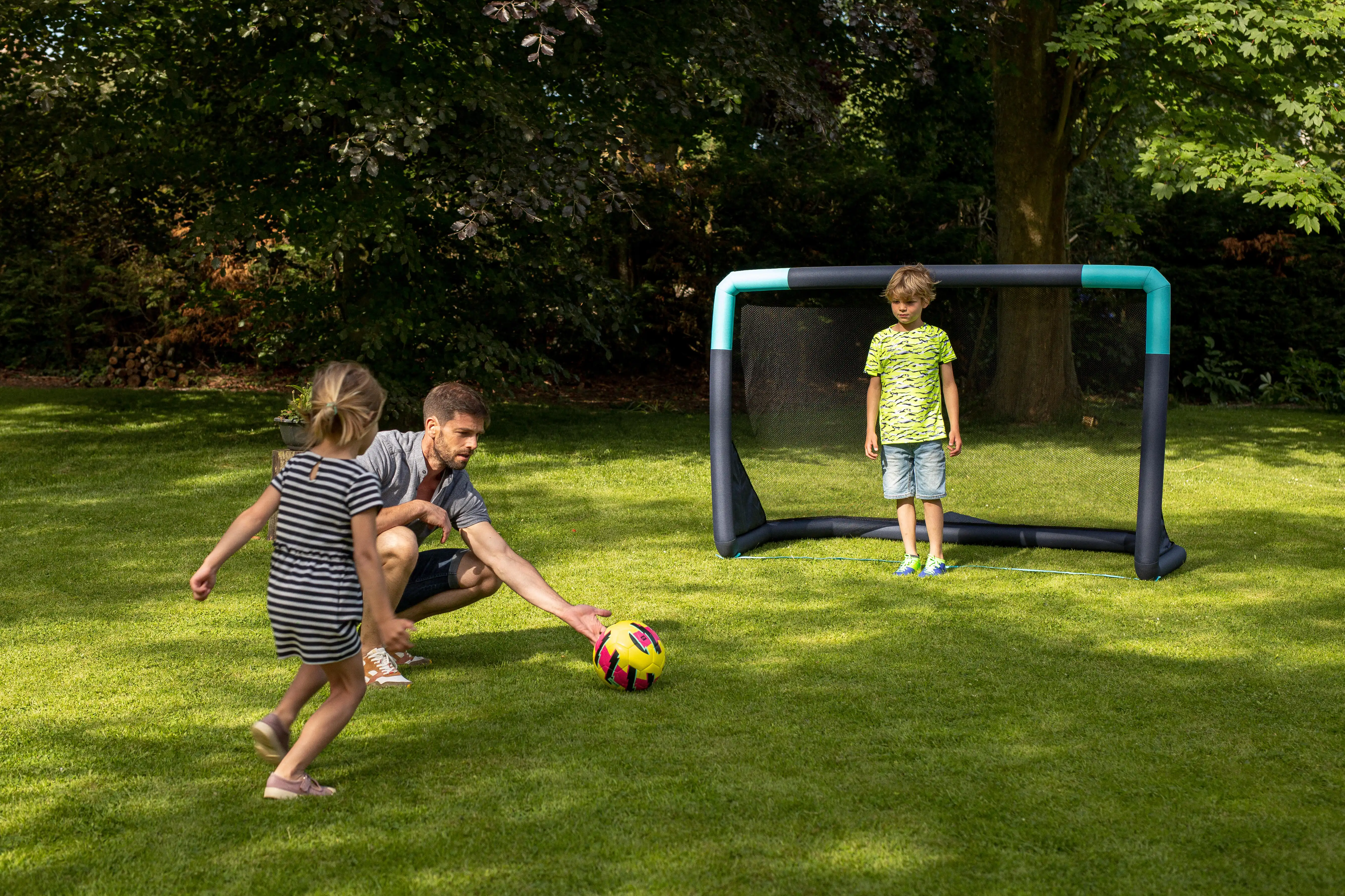 10827-kids-x27-size-5-lightweight-learning-soccer-ball-yellow-pink-1.jpg