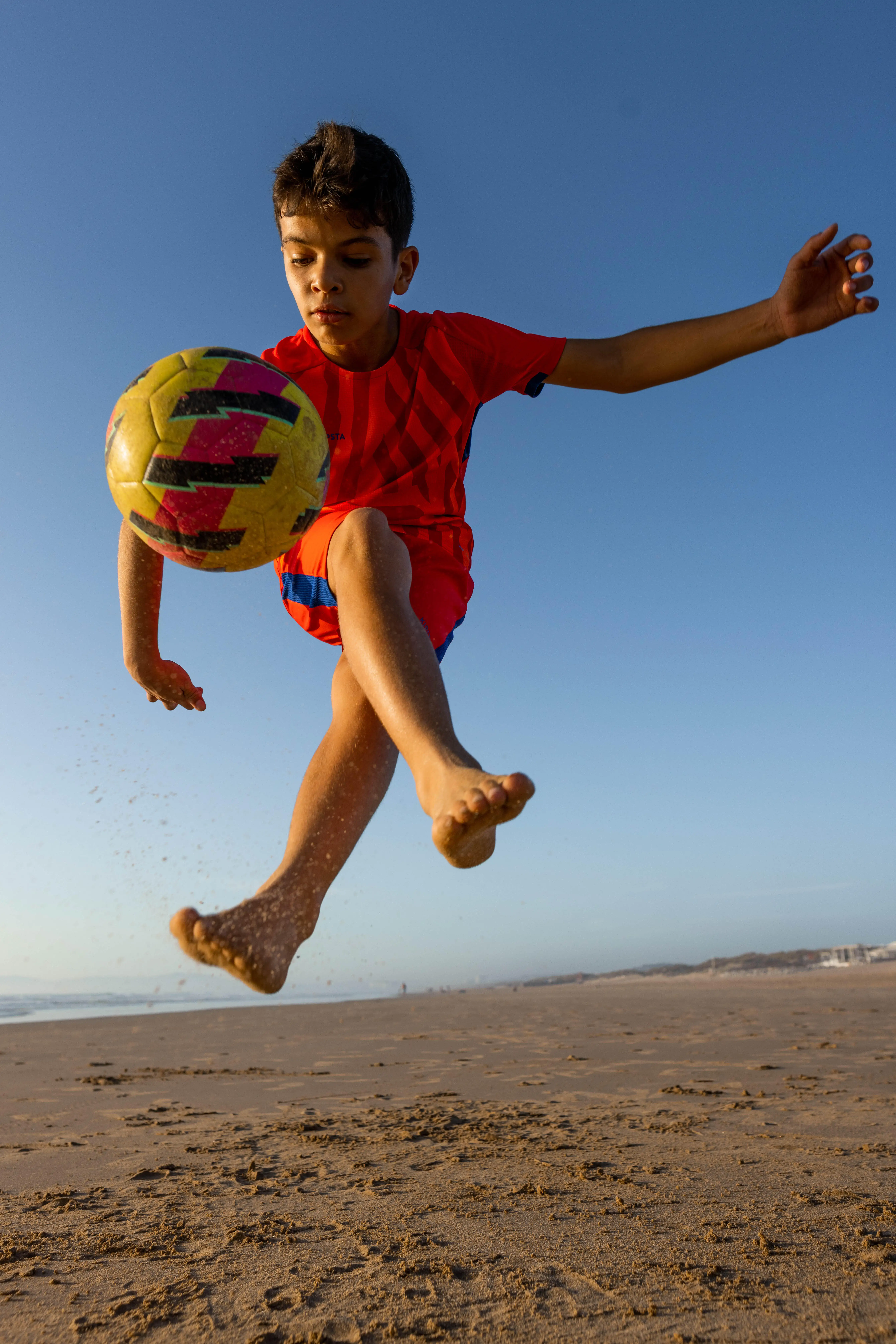 10827-kids-x27-size-5-lightweight-learning-soccer-ball-yellow-pink-1.jpg