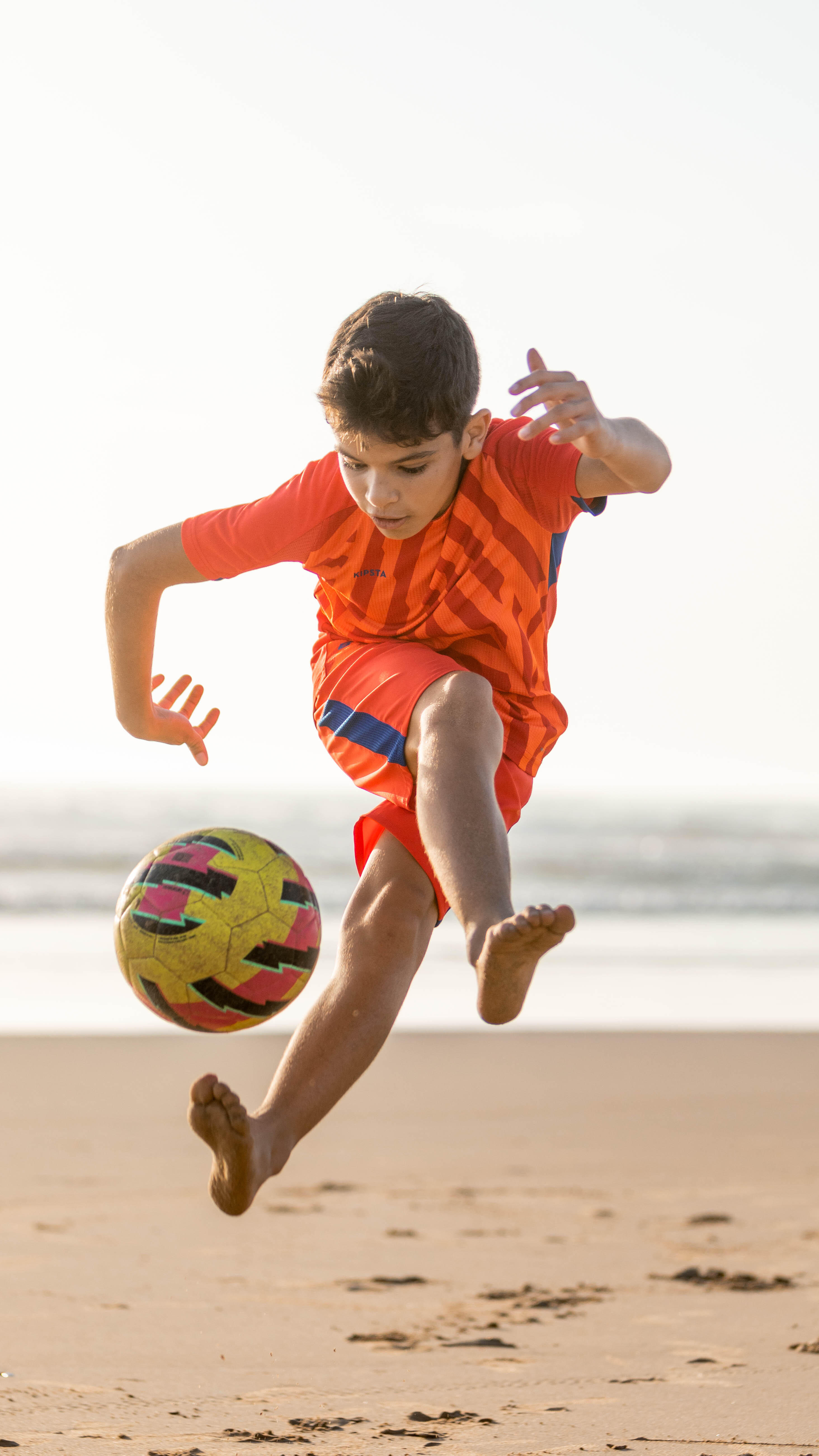 10827-kids-x27-size-5-lightweight-learning-soccer-ball-yellow-pink-1.jpg