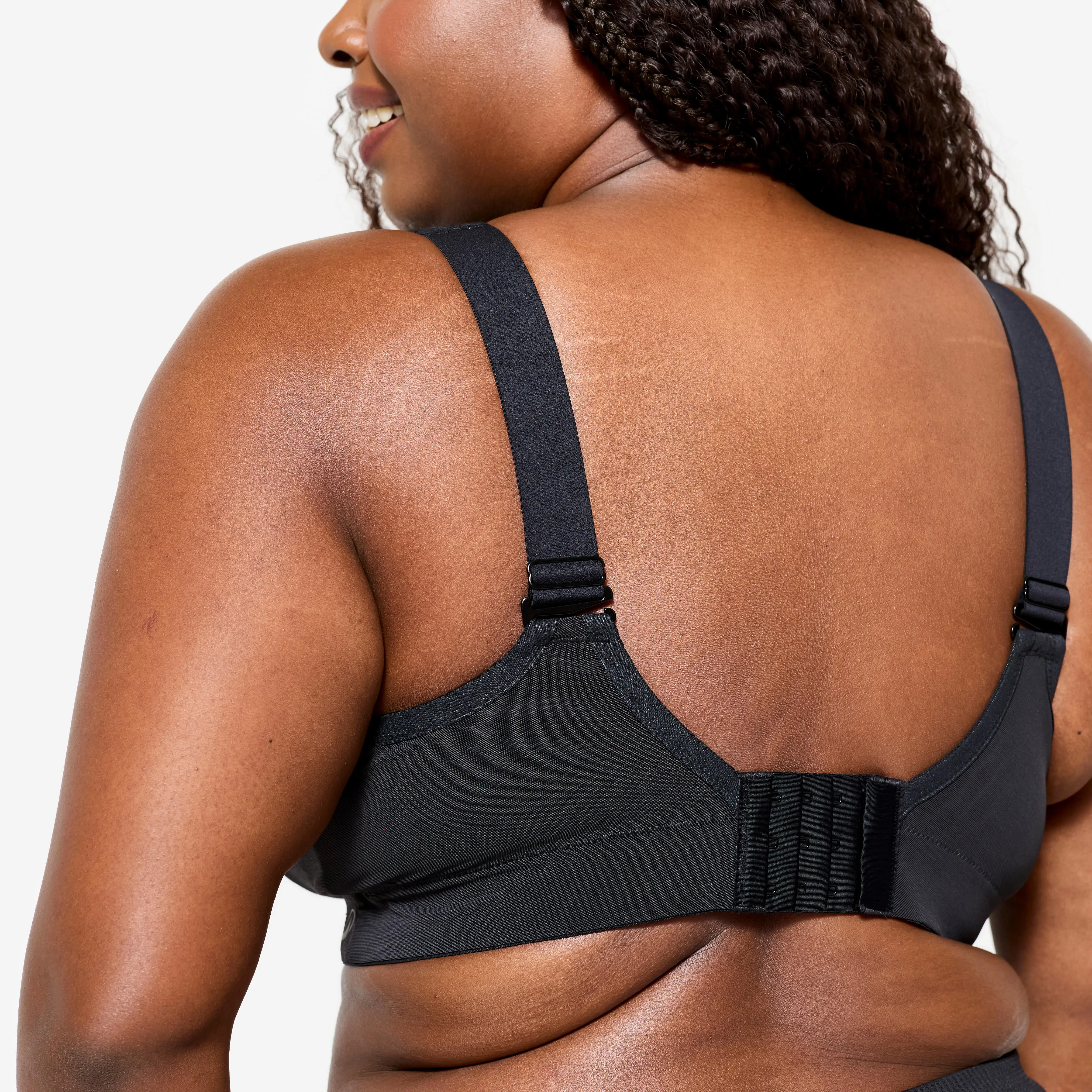 11062-plus-size-running-brasuperior-support-cup-sizes-e-to-h-1.webp