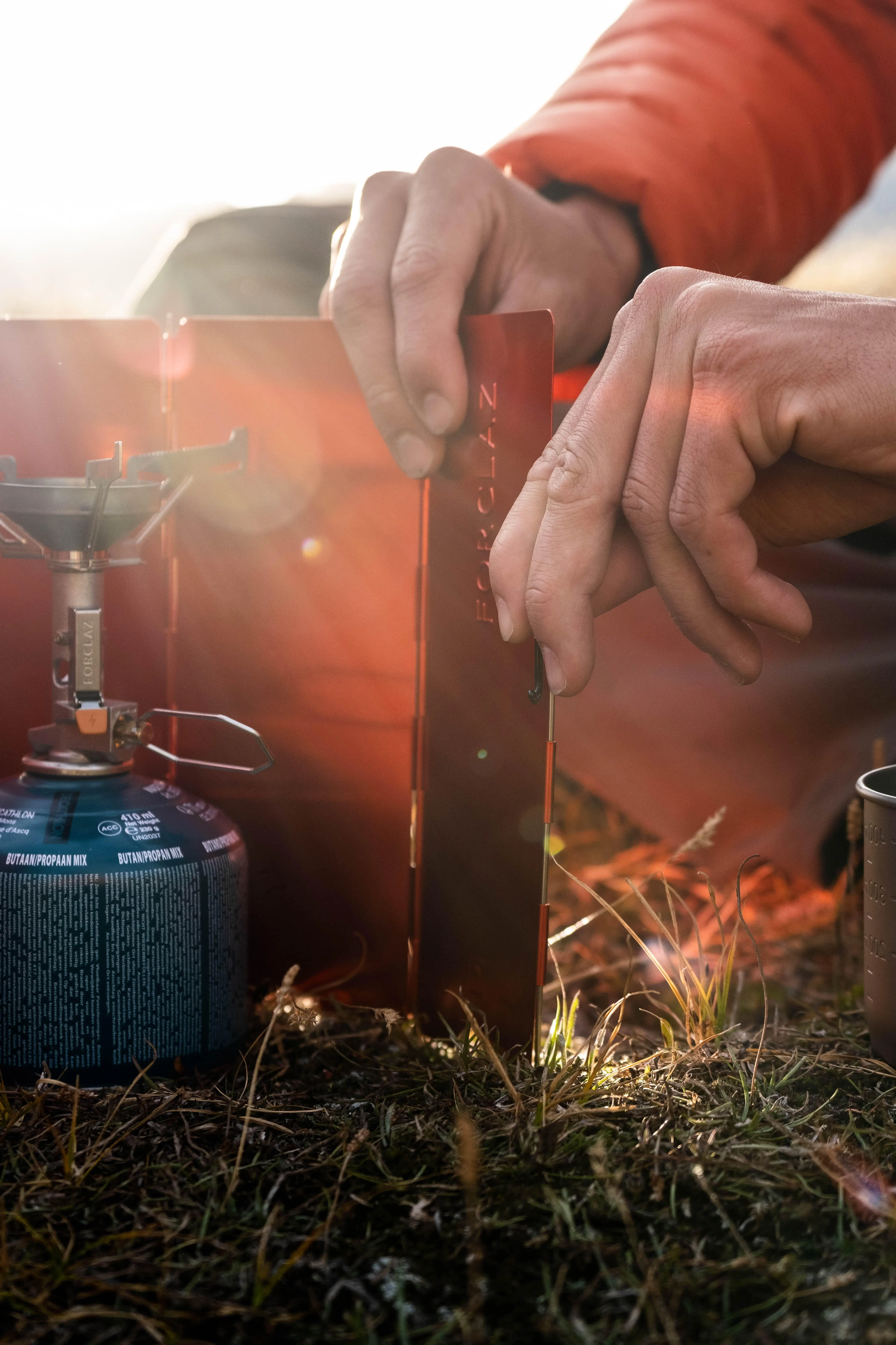 11118-hiking-stove-windshield-mt-500-orange-1.jpg
