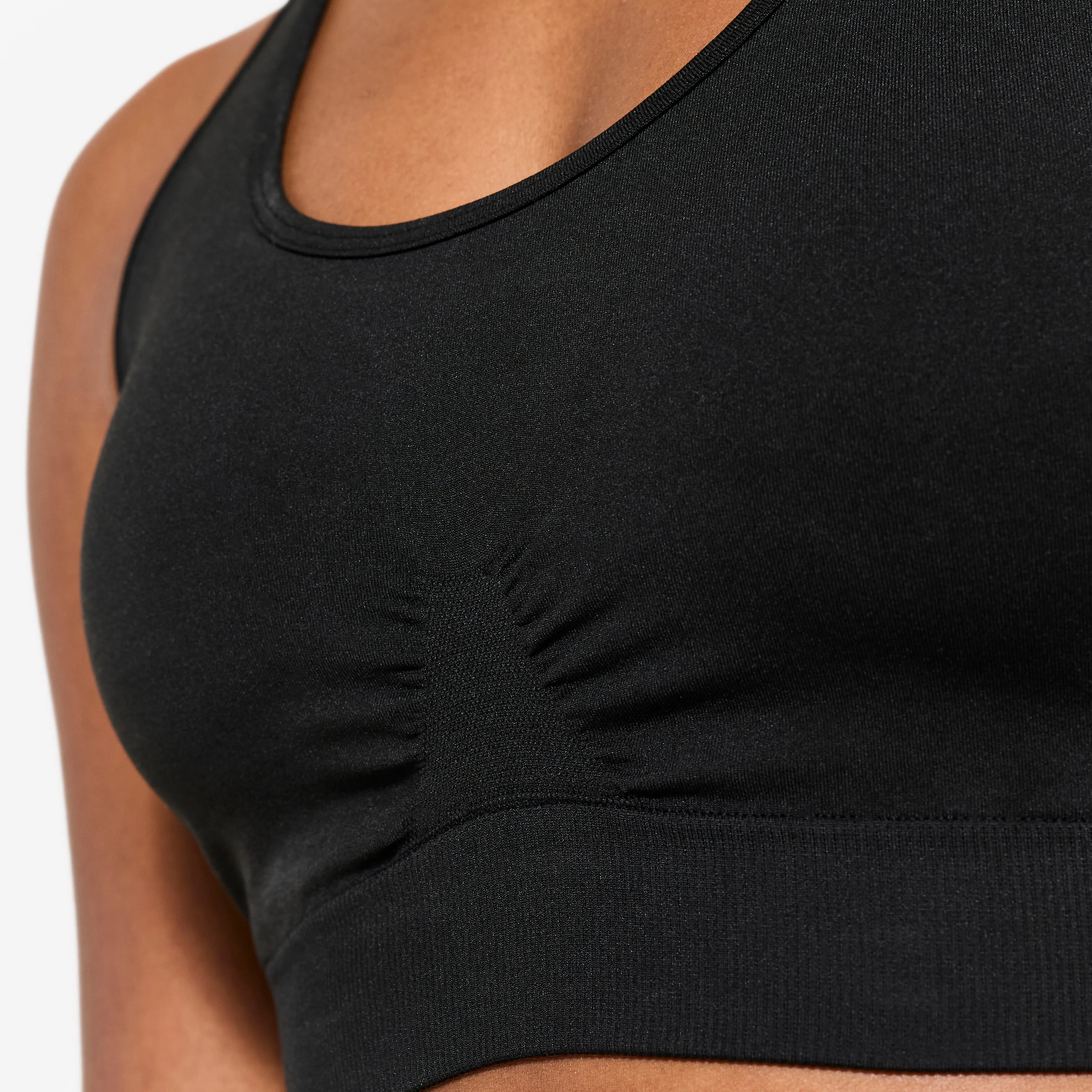 11426-women-s-yoga-bra-dyn-1.webp