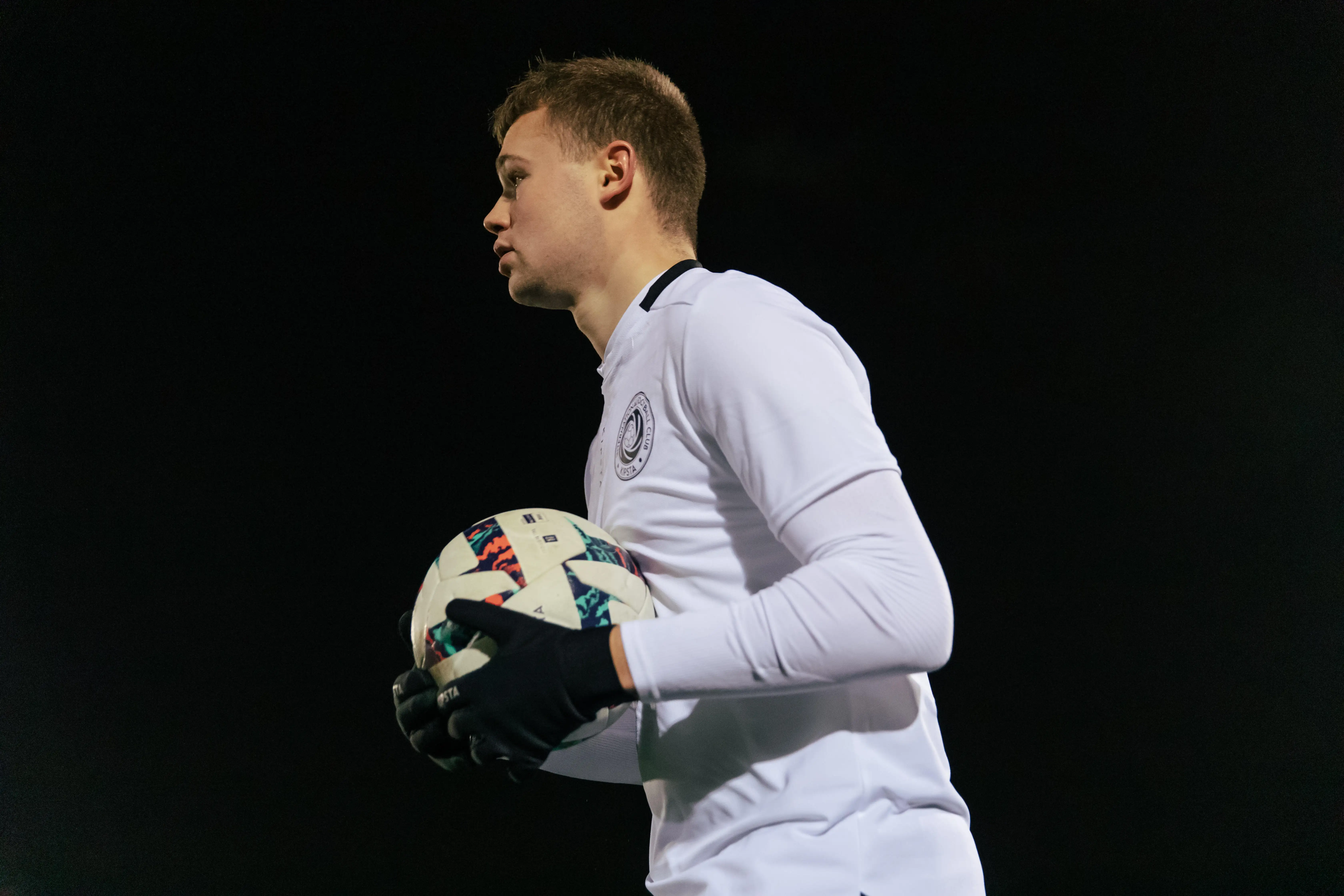 11464-soccer-gloves-keepwarm-500-1.jpg