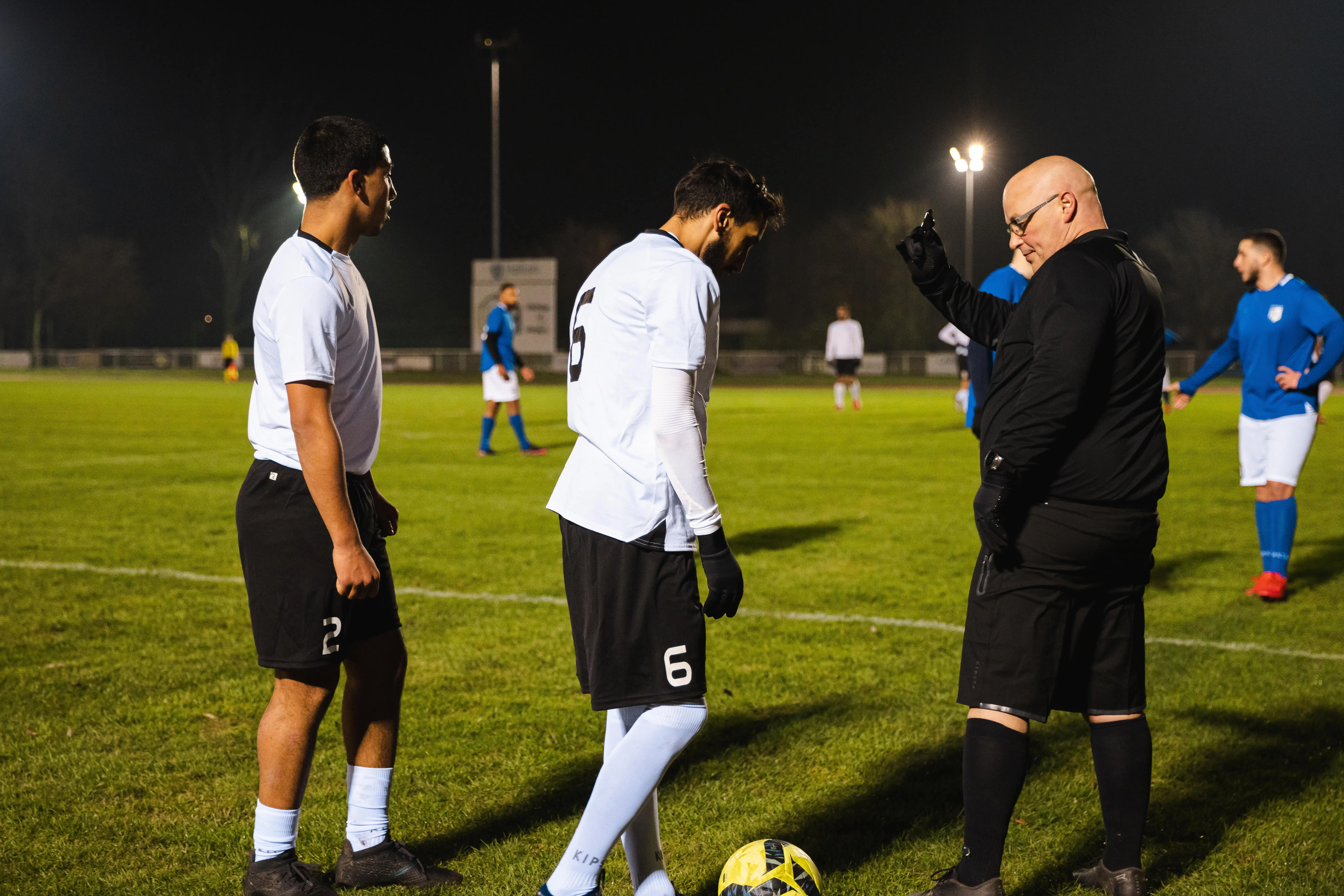 11464-soccer-gloves-keepwarm-500-1.jpg