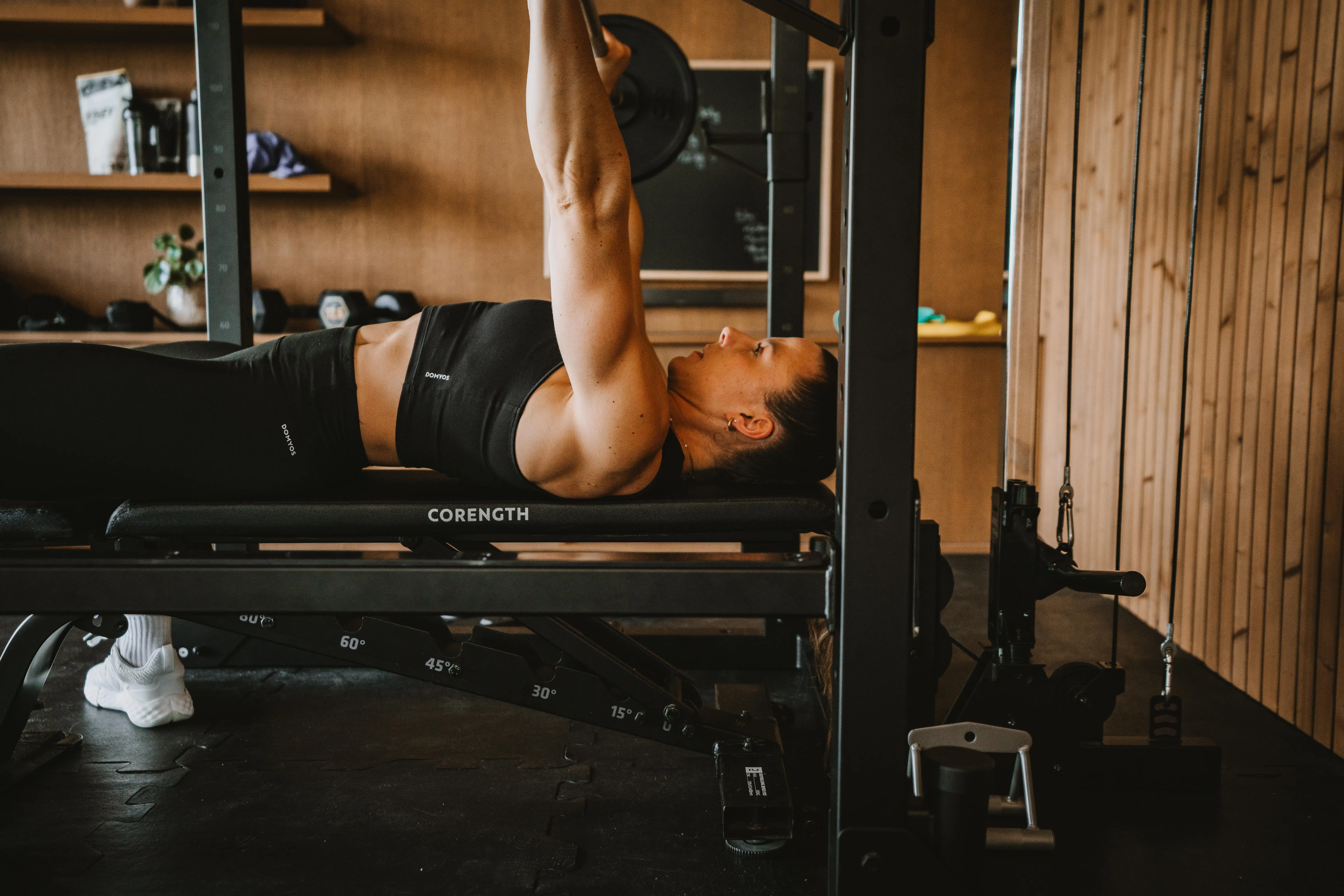 11731-incline-bench-press-banc-900-1.jpg