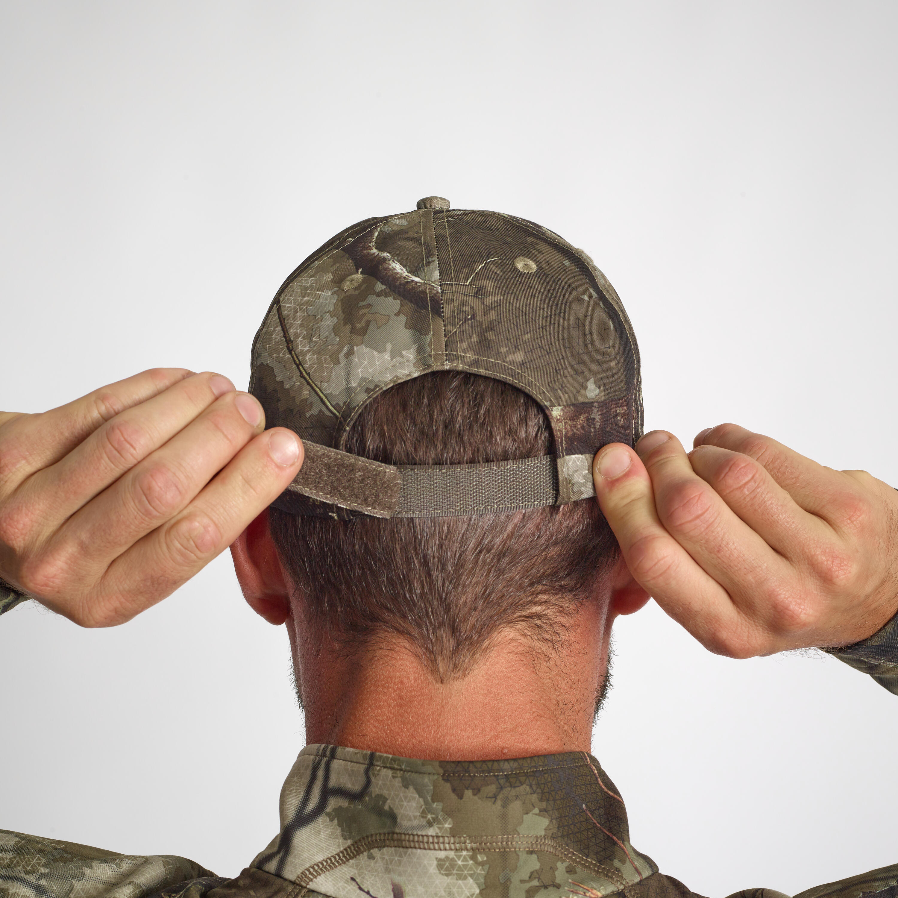 11789-illuminated-cap-led-camo-treemetic-1.jpg