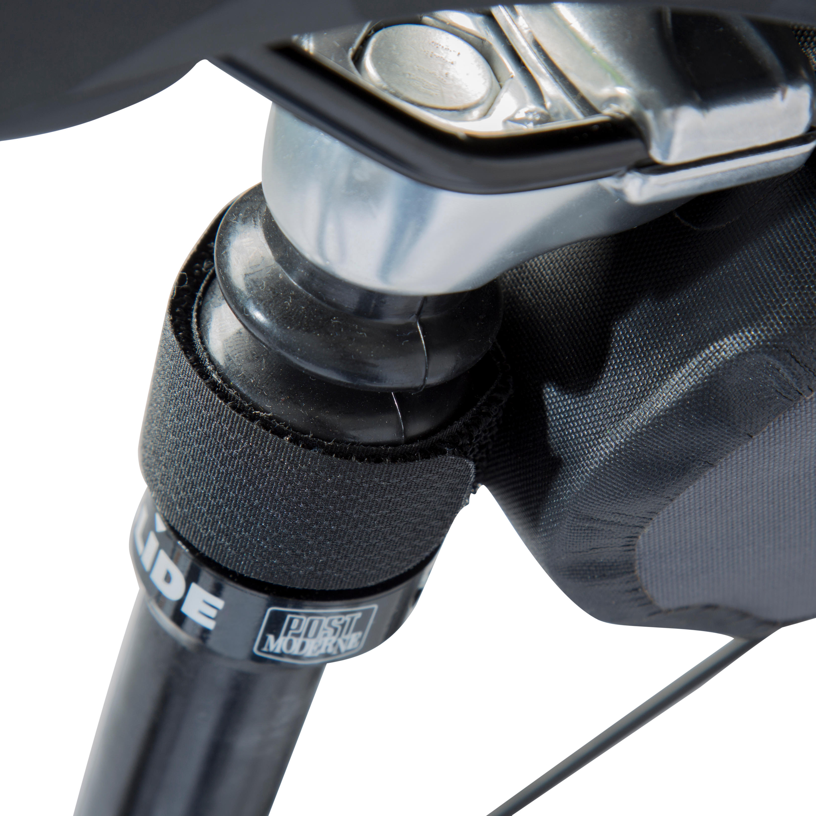 11810-2-5-cycling-watertight-saddle-bag-black-1.jpg