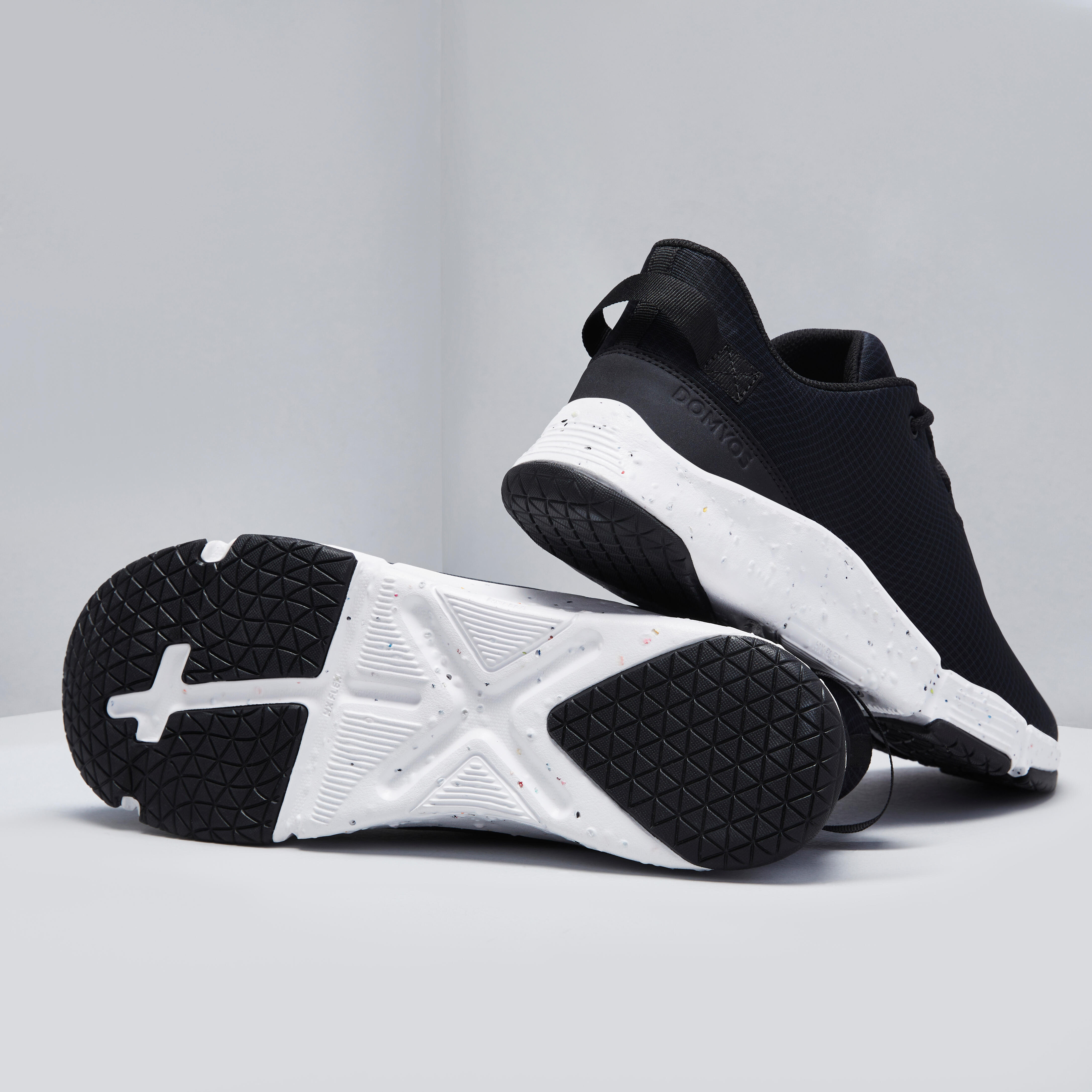 11824-men-x27-s-gym-shoes-100-black-1.jpg