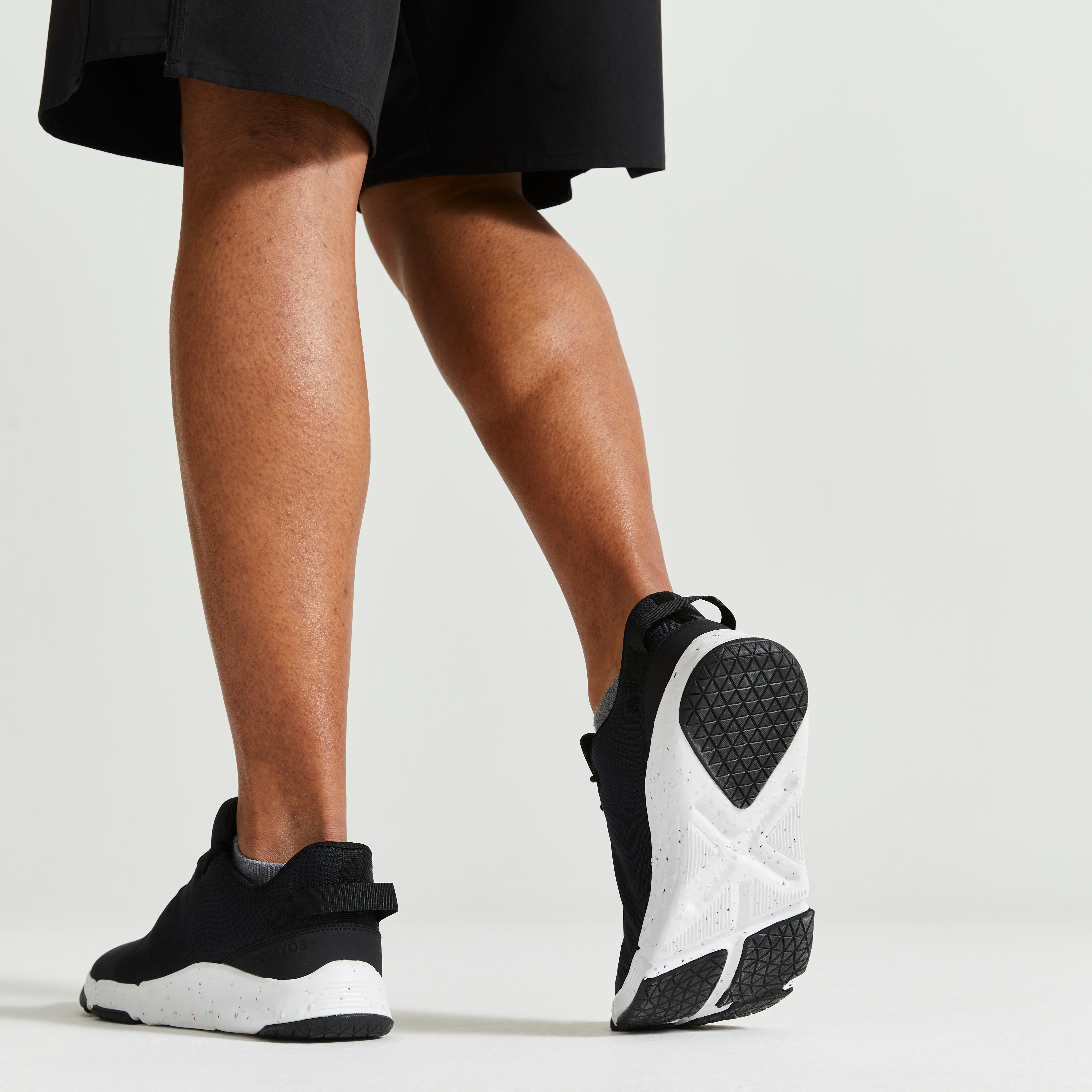 11824-men-x27-s-gym-shoes-100-black-1.jpg