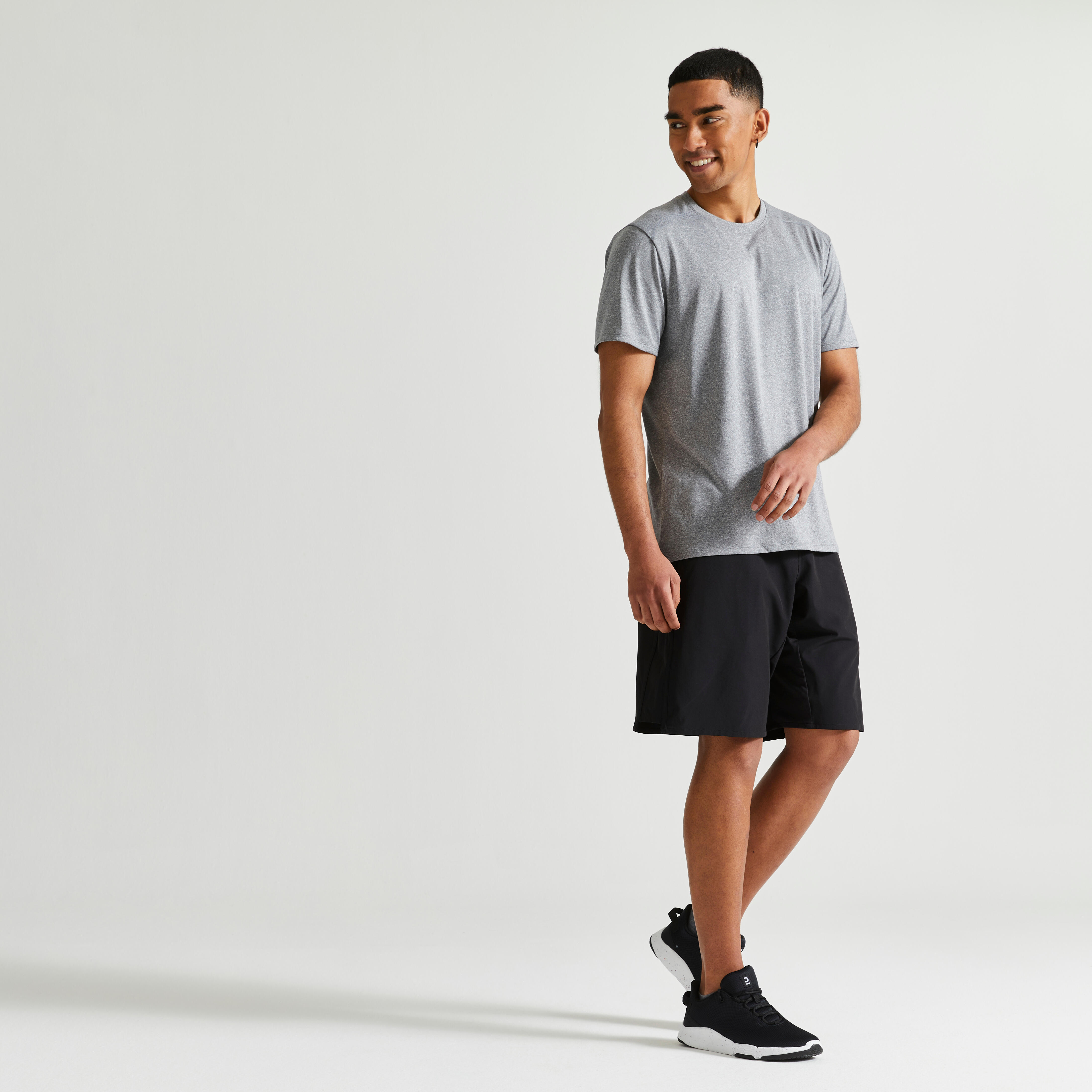 11824-men-x27-s-gym-shoes-100-black-1.jpg