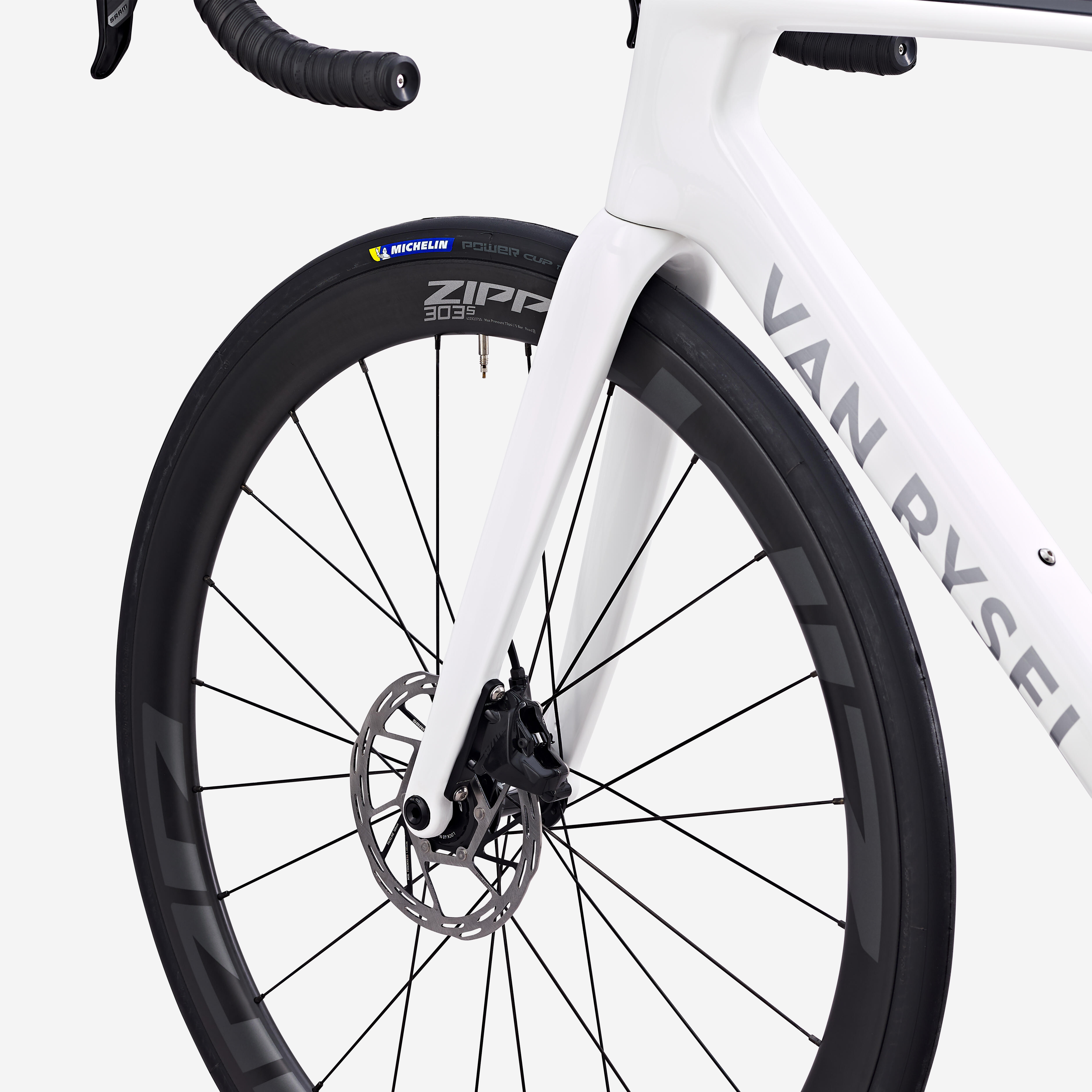 11900-carbon-road-bike-rcr-rival-axs-1.jpg