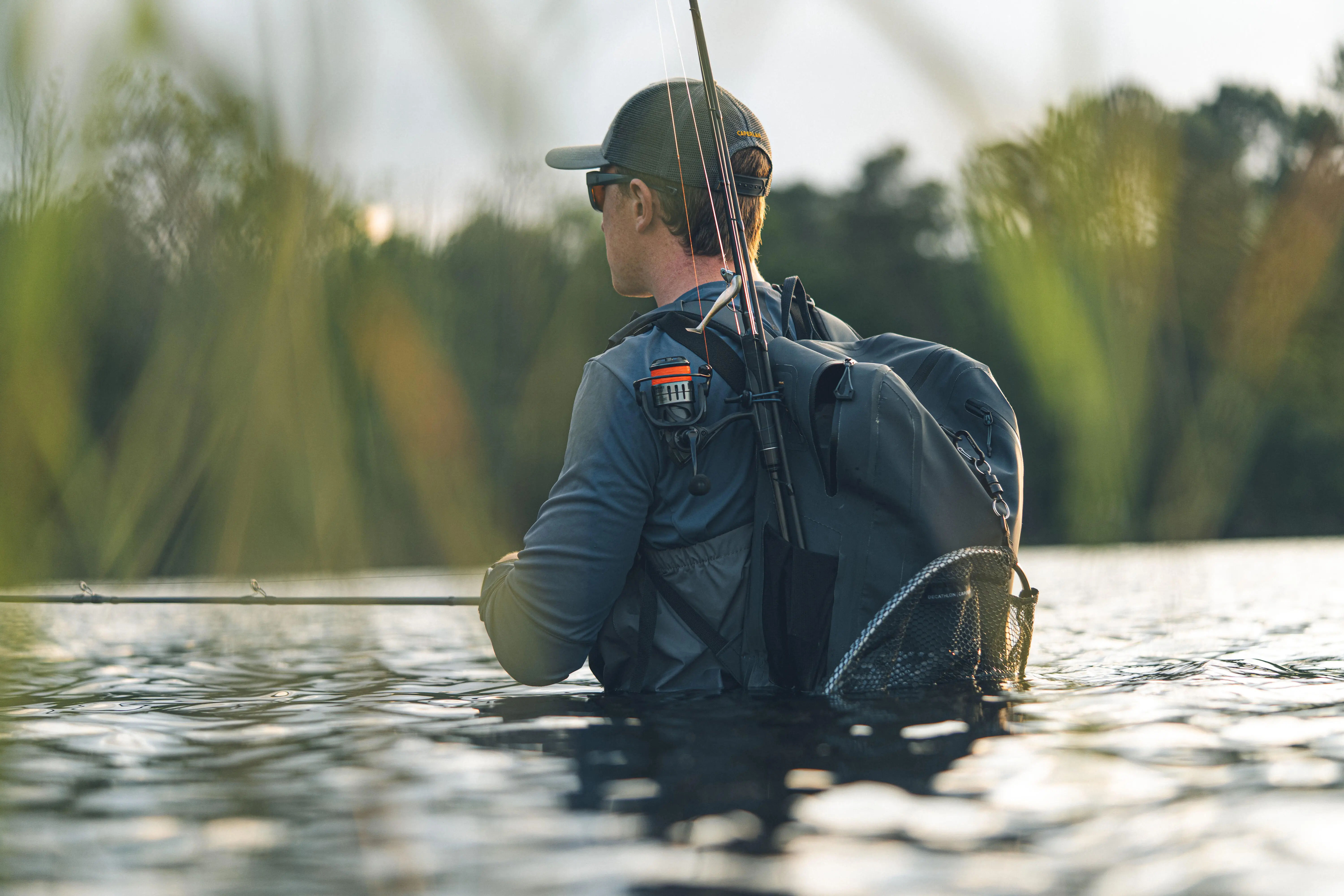 12025-fishing-waterproof-backpack-20-l-500-wpf-1.jpg