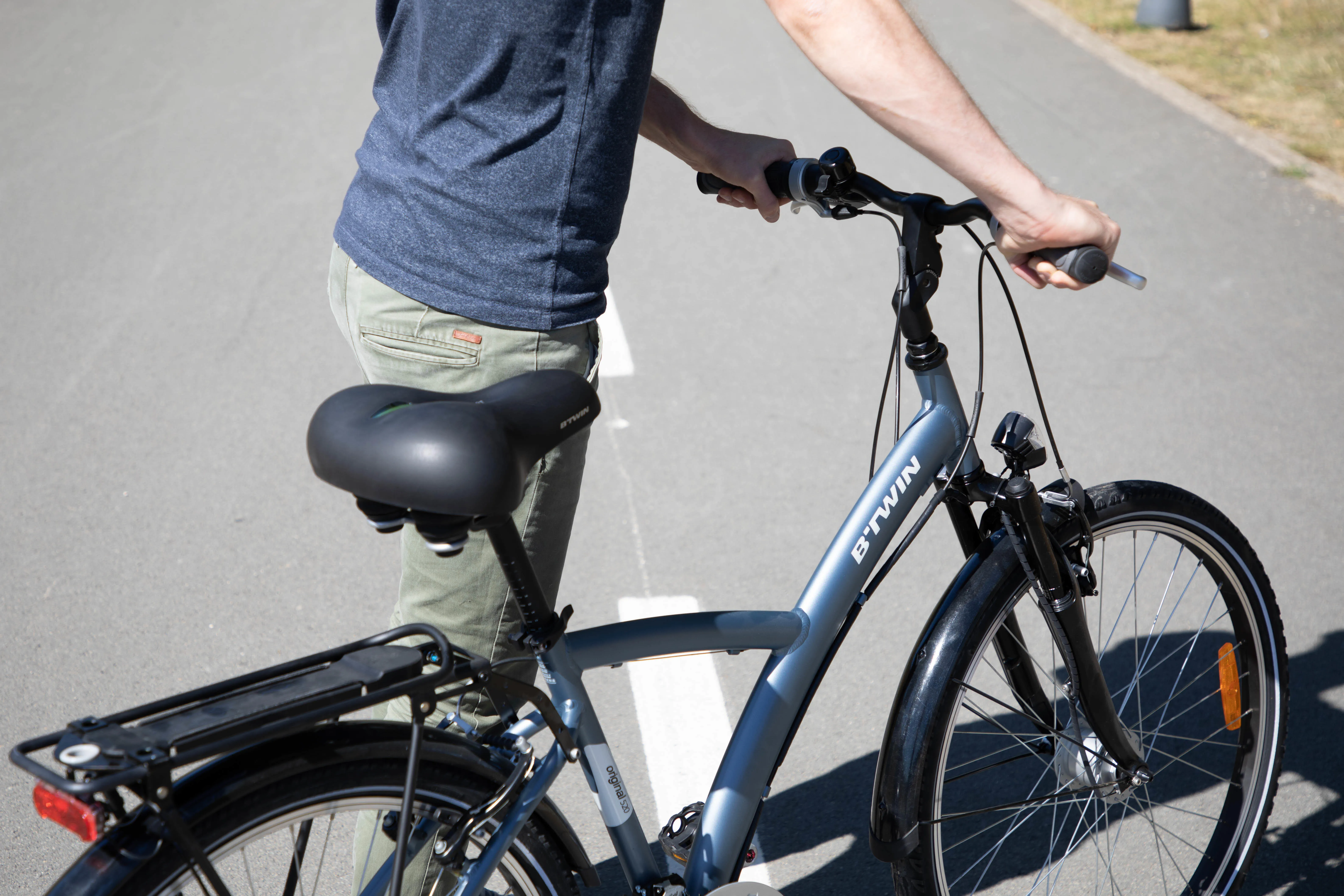 1222-gel-city-bike-saddle-xl-1.jpg