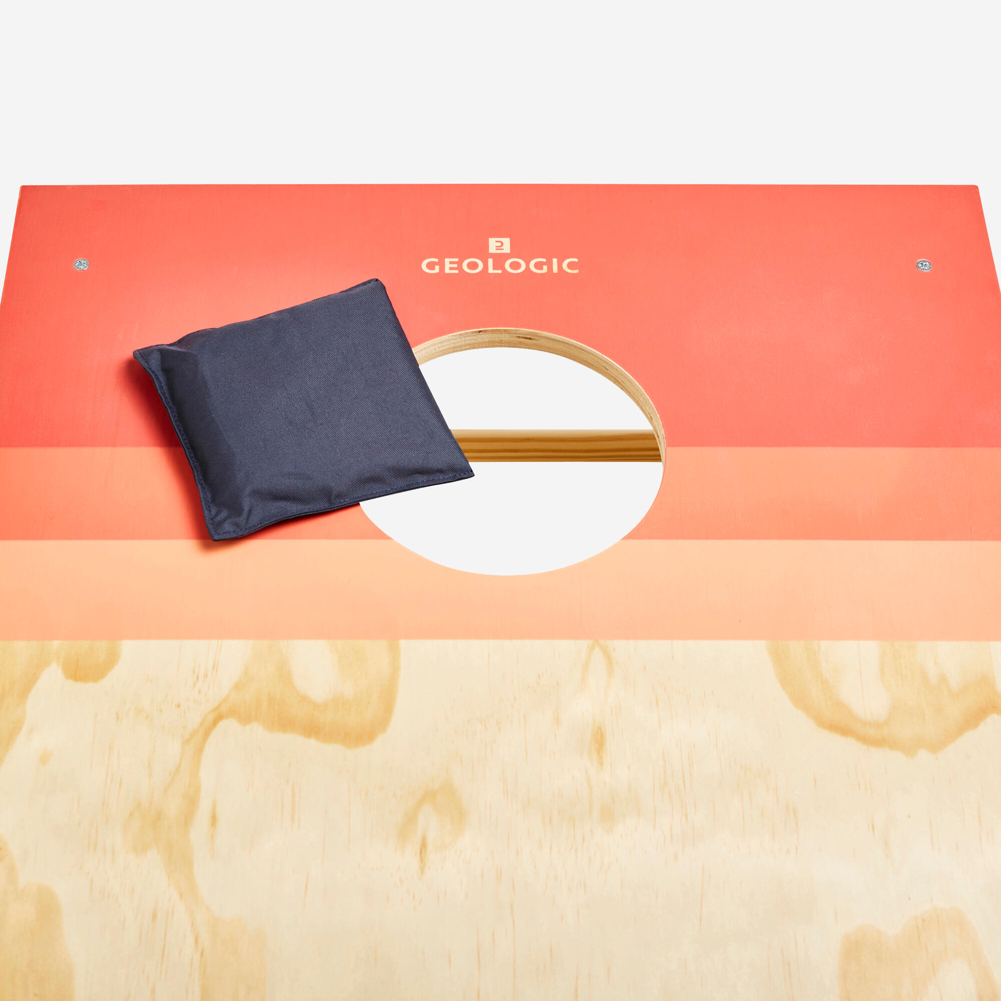 12290-cornhole-game-100-1.webp