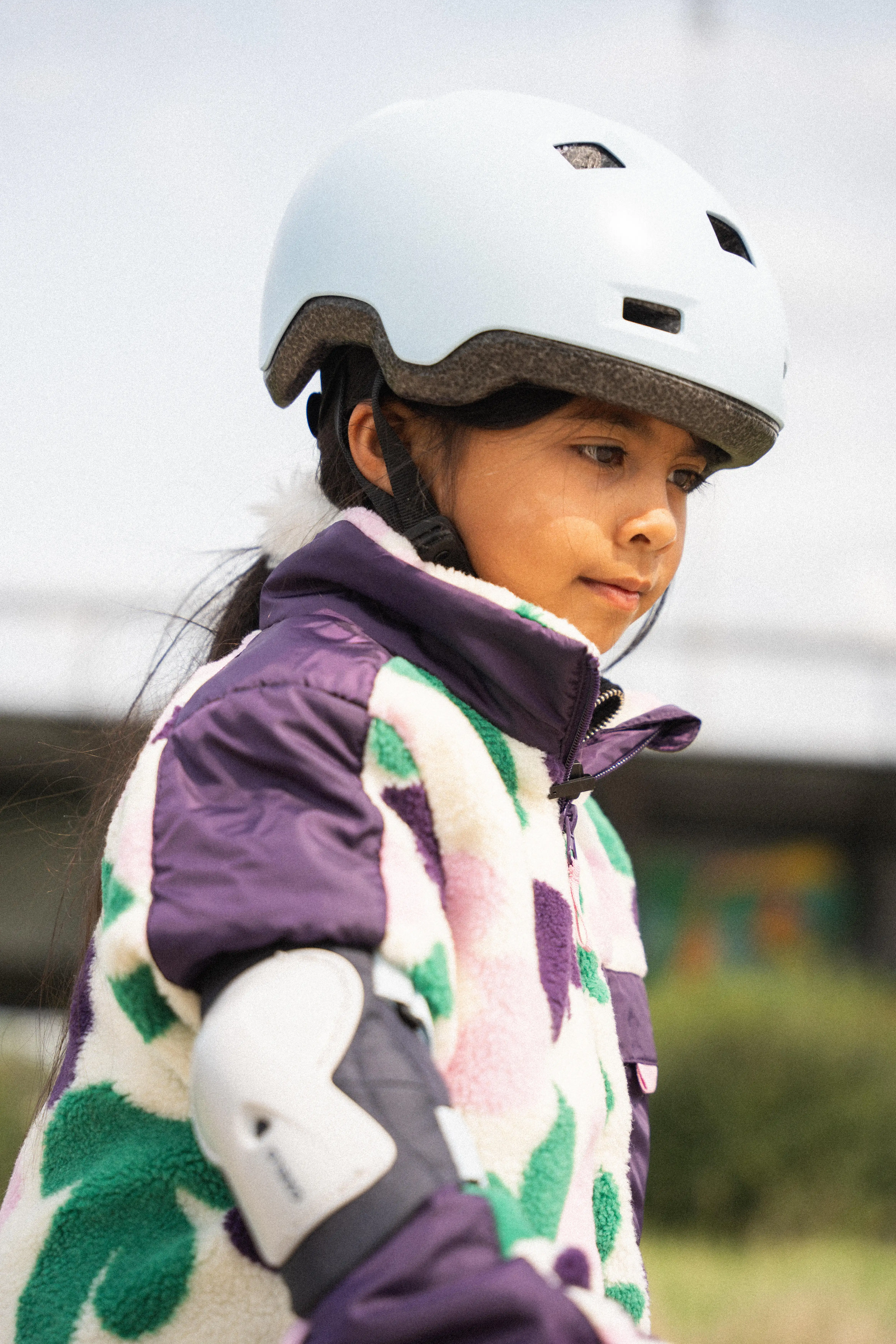 12442-kids-x27-3-x-2-inline-skate-protection-set-play-1.jpg