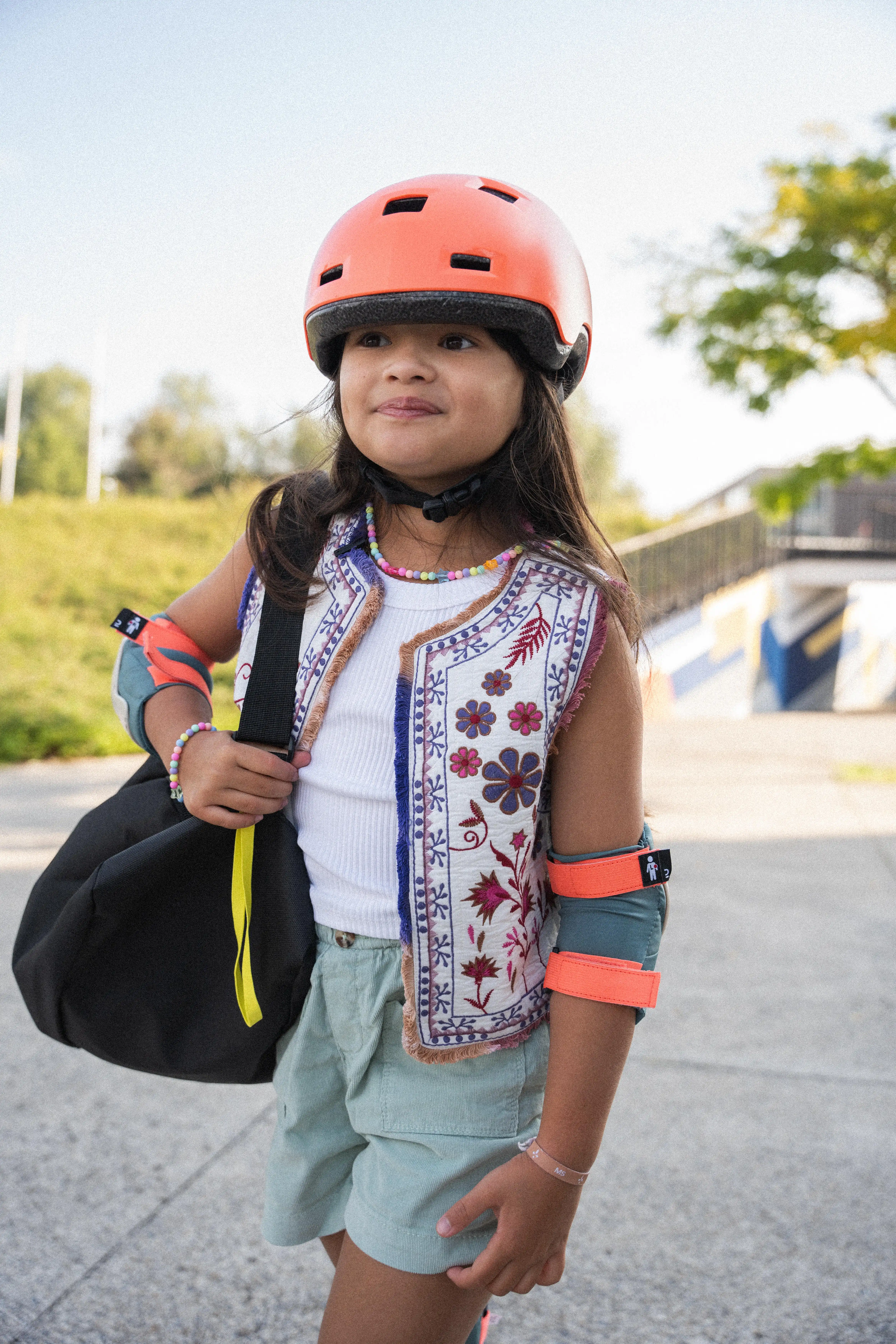 12446-kids-x27-3-x-2-inline-skate-protection-set-play-1.jpg
