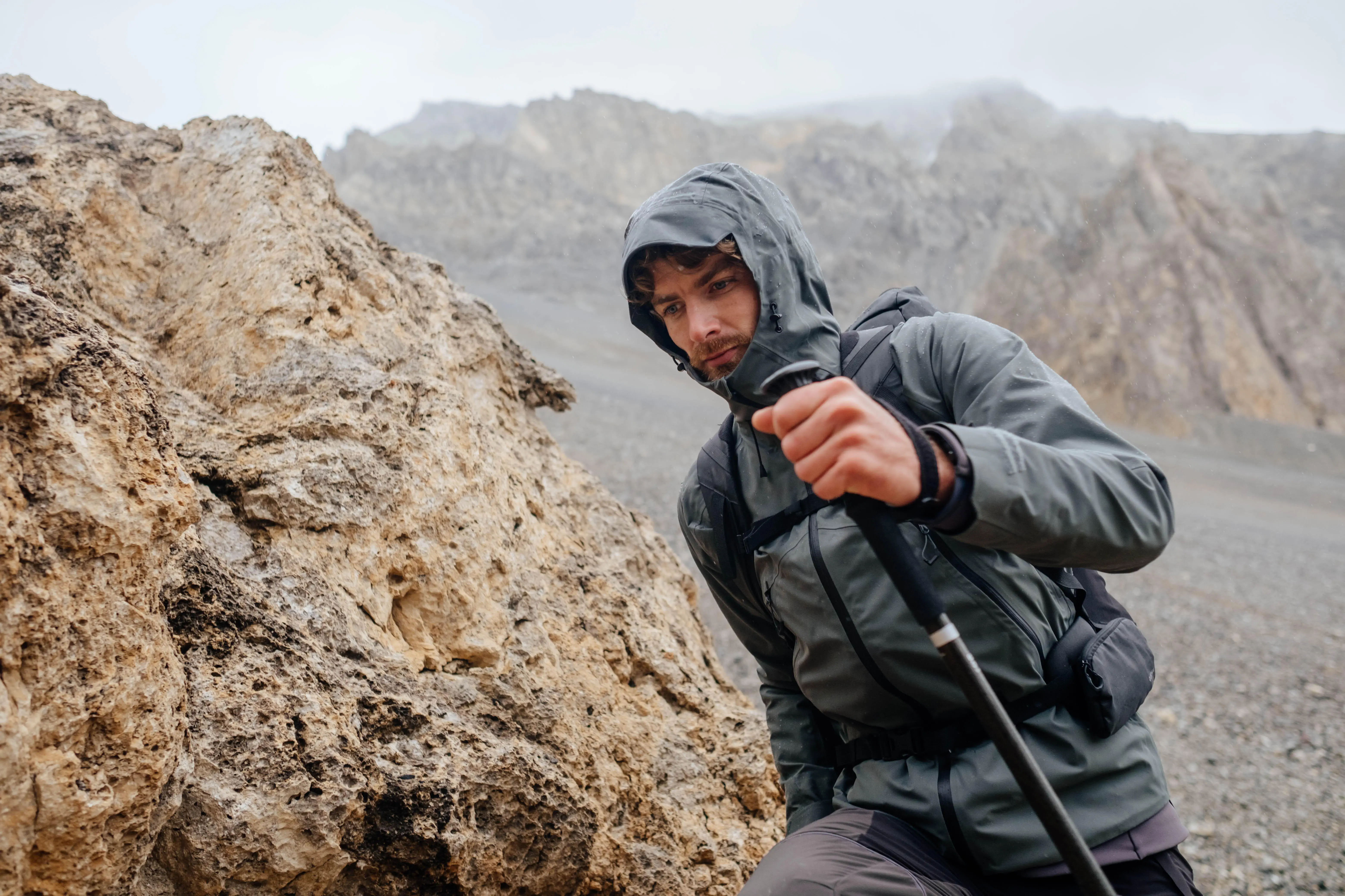 12502-men-s-waterproof-hiking-jacket-mh-500-1.jpg