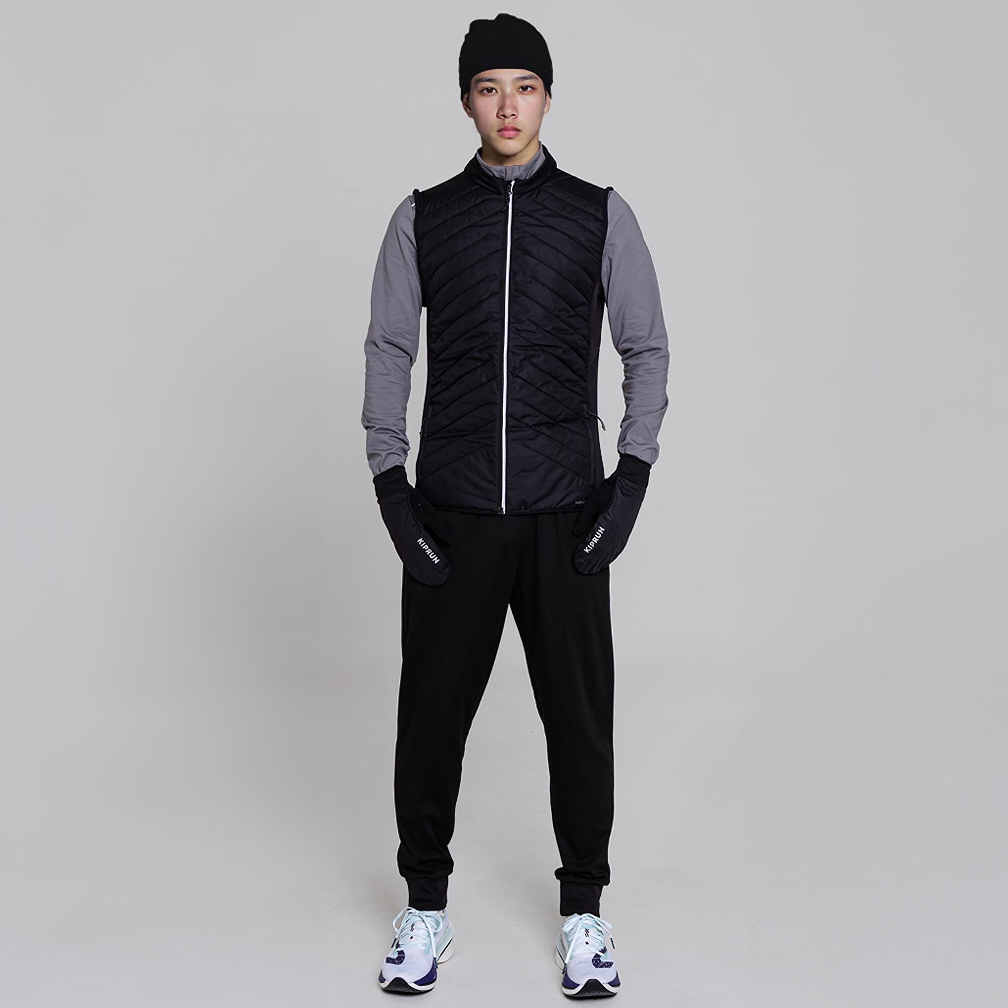 1326-men-x27-s-sleeveless-running-jacket-warm-black-1.jpg