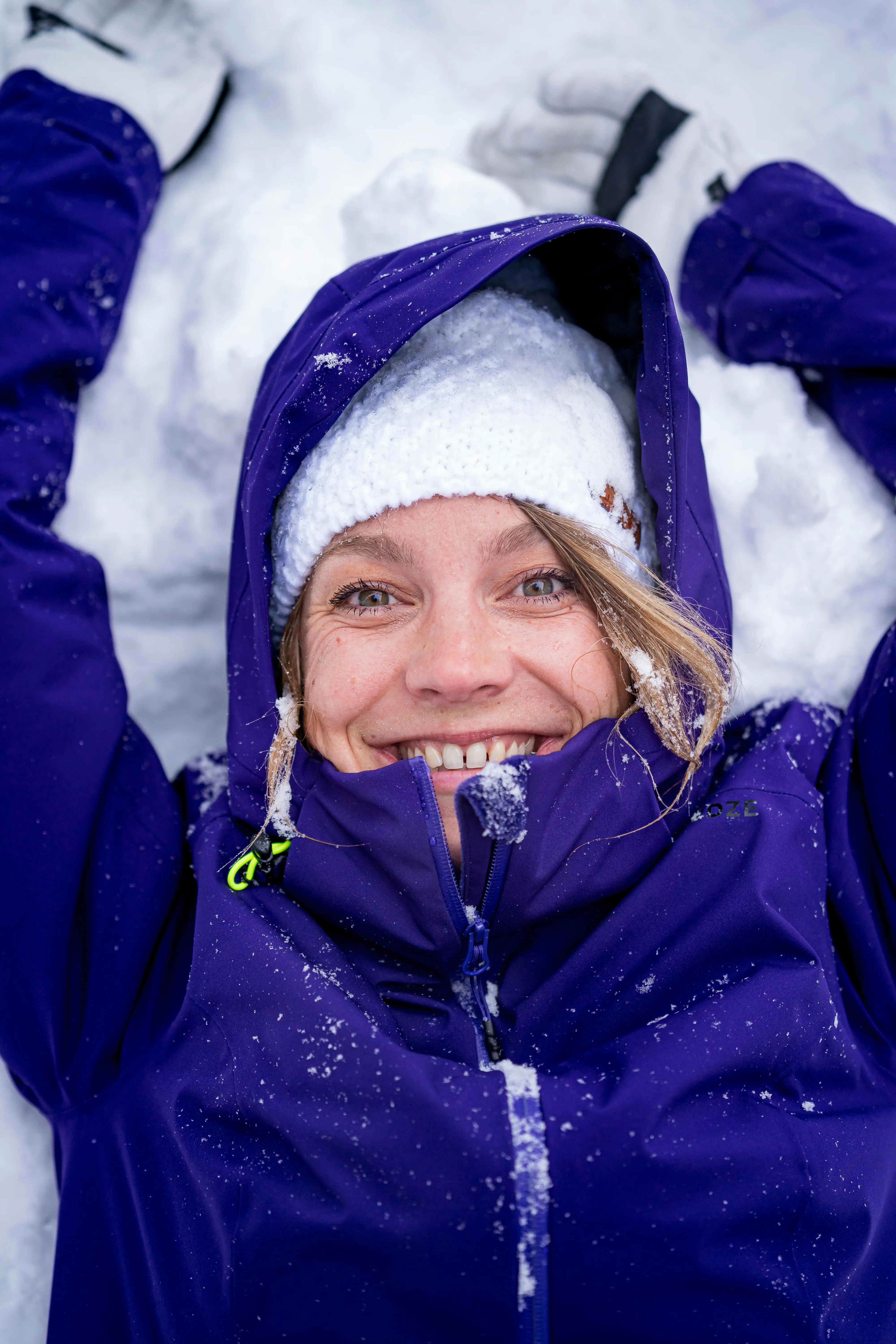 1435-timeless-ski-hat-white-1.jpg