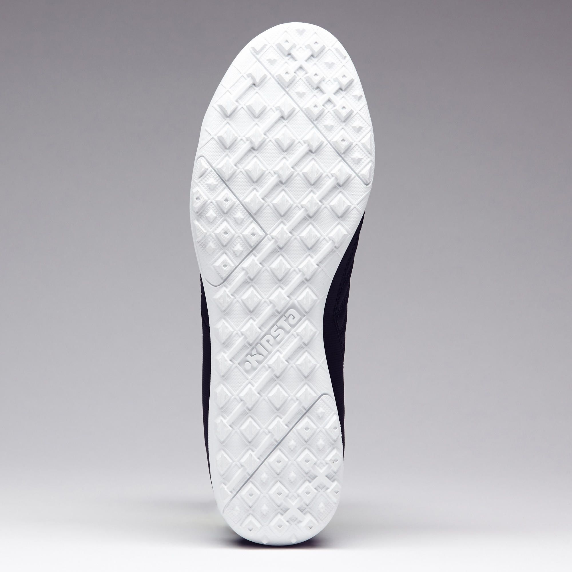 1438-soccer-cleats-agility-100-black-1.jpg