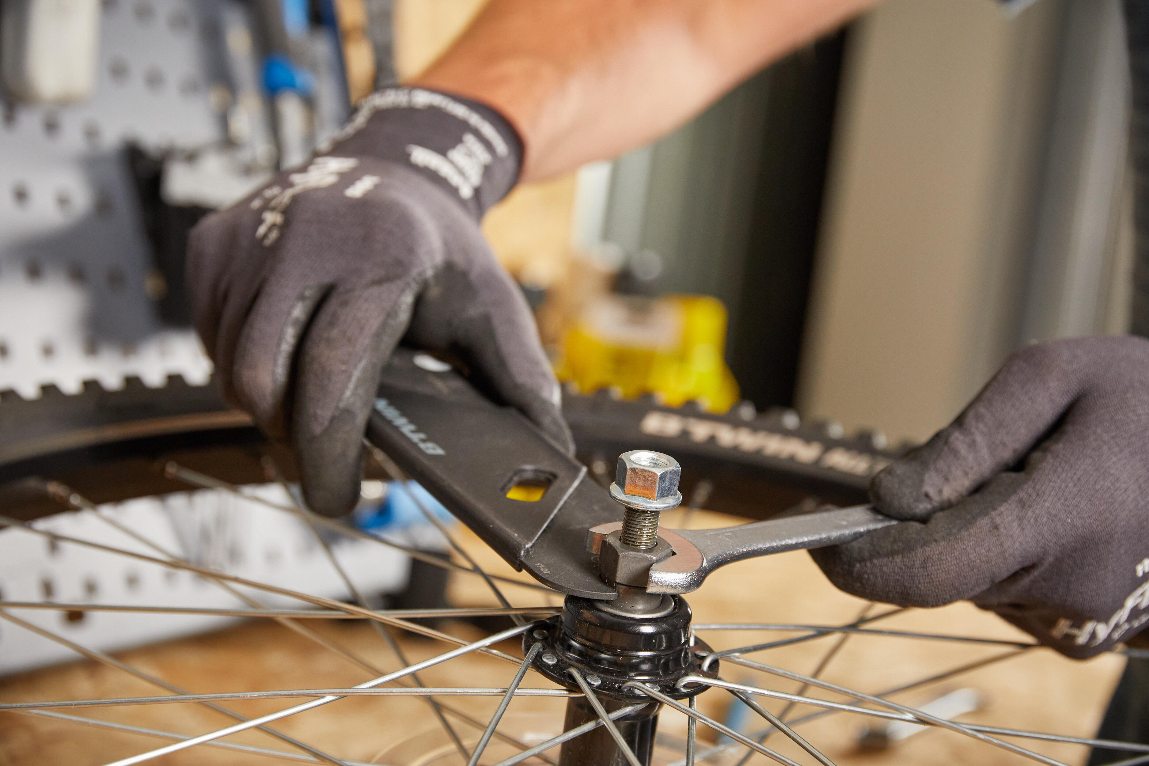 Wheel hub cone wrench