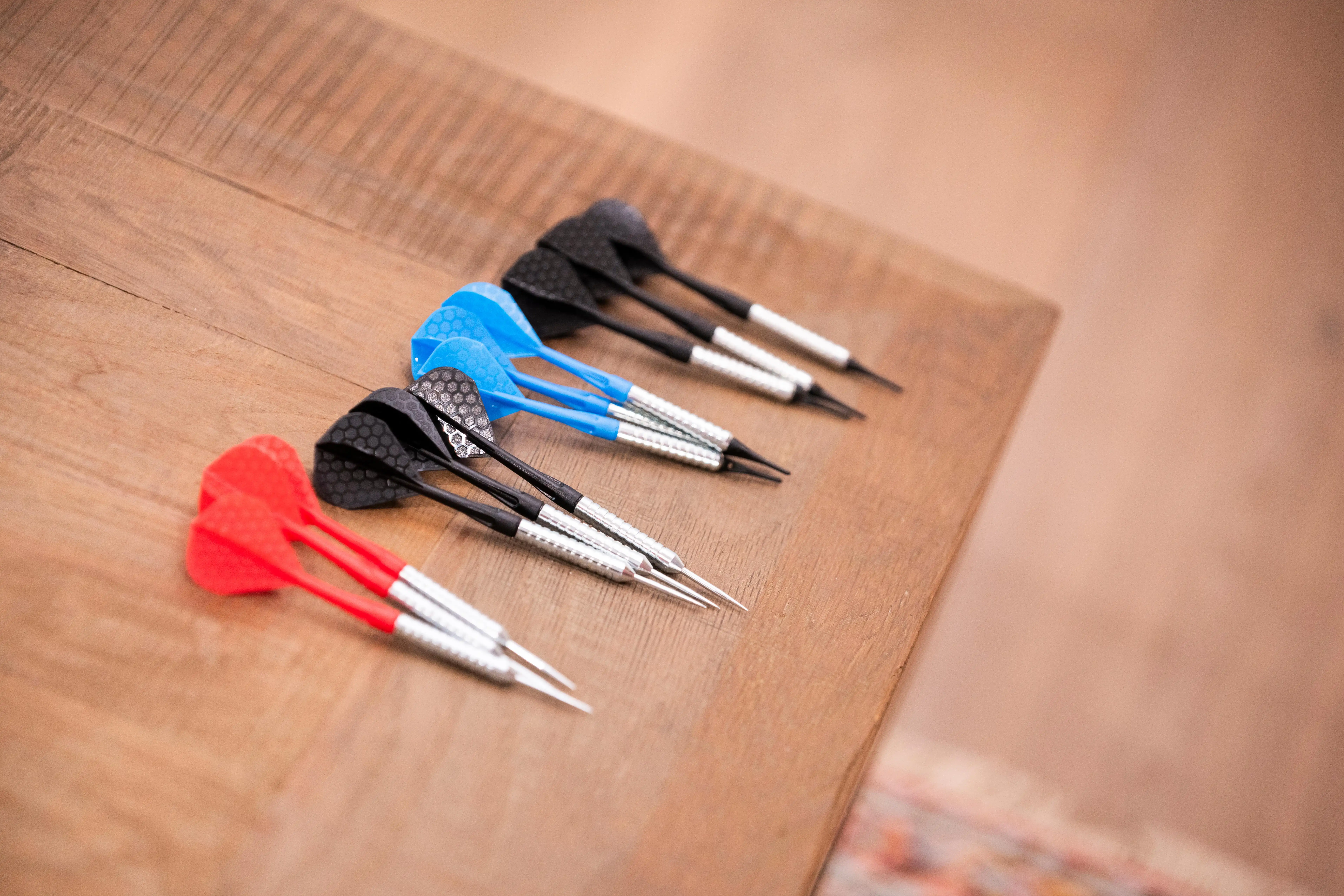 1507-t100-steel-tipped-darts-tri-pack-black-1.jpg