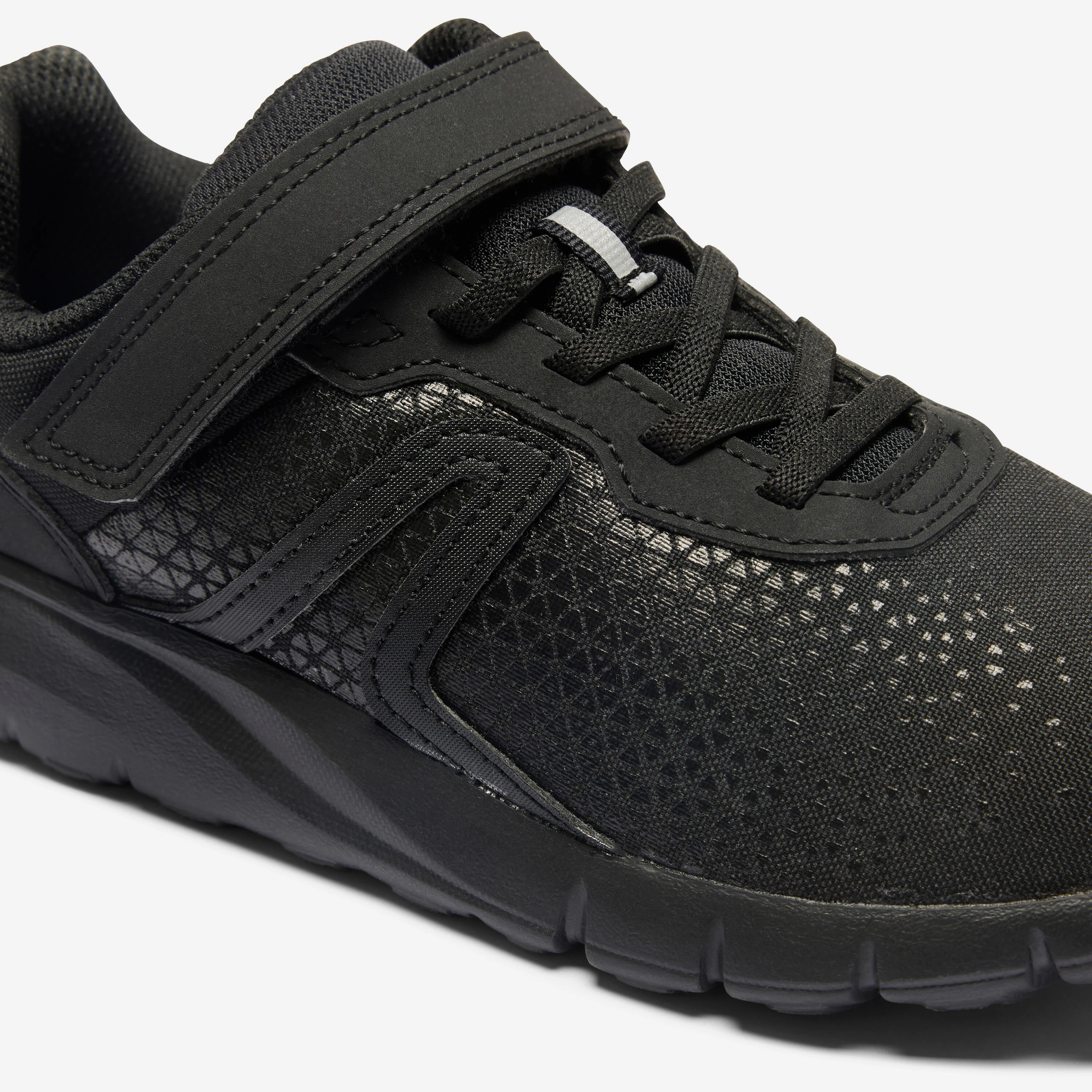 1737-kids-sports-shoes-soft-140-black-1.jpg