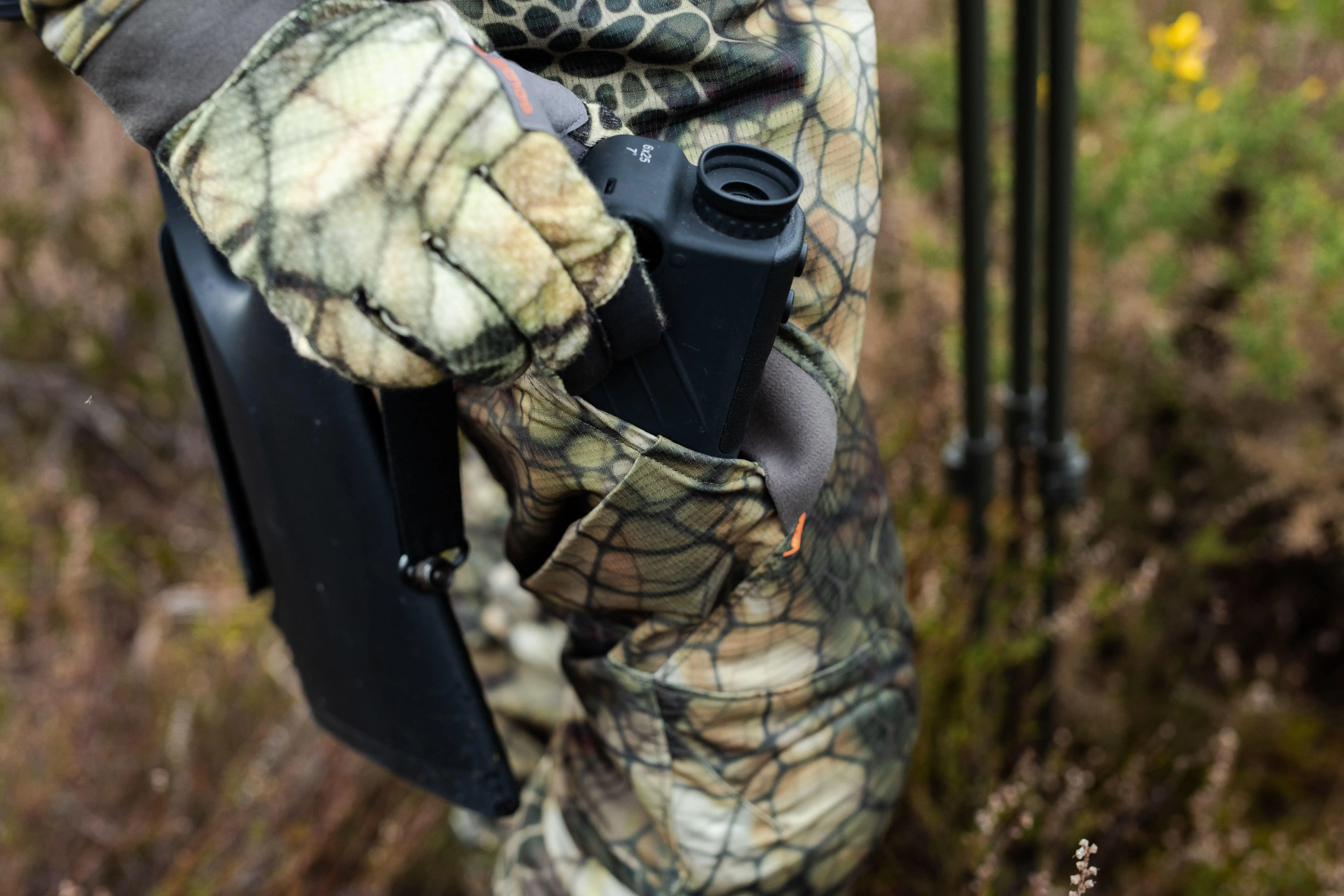 1901-hunting-silent-breathable-pants-900-furtiv-camouflage-1.jpg