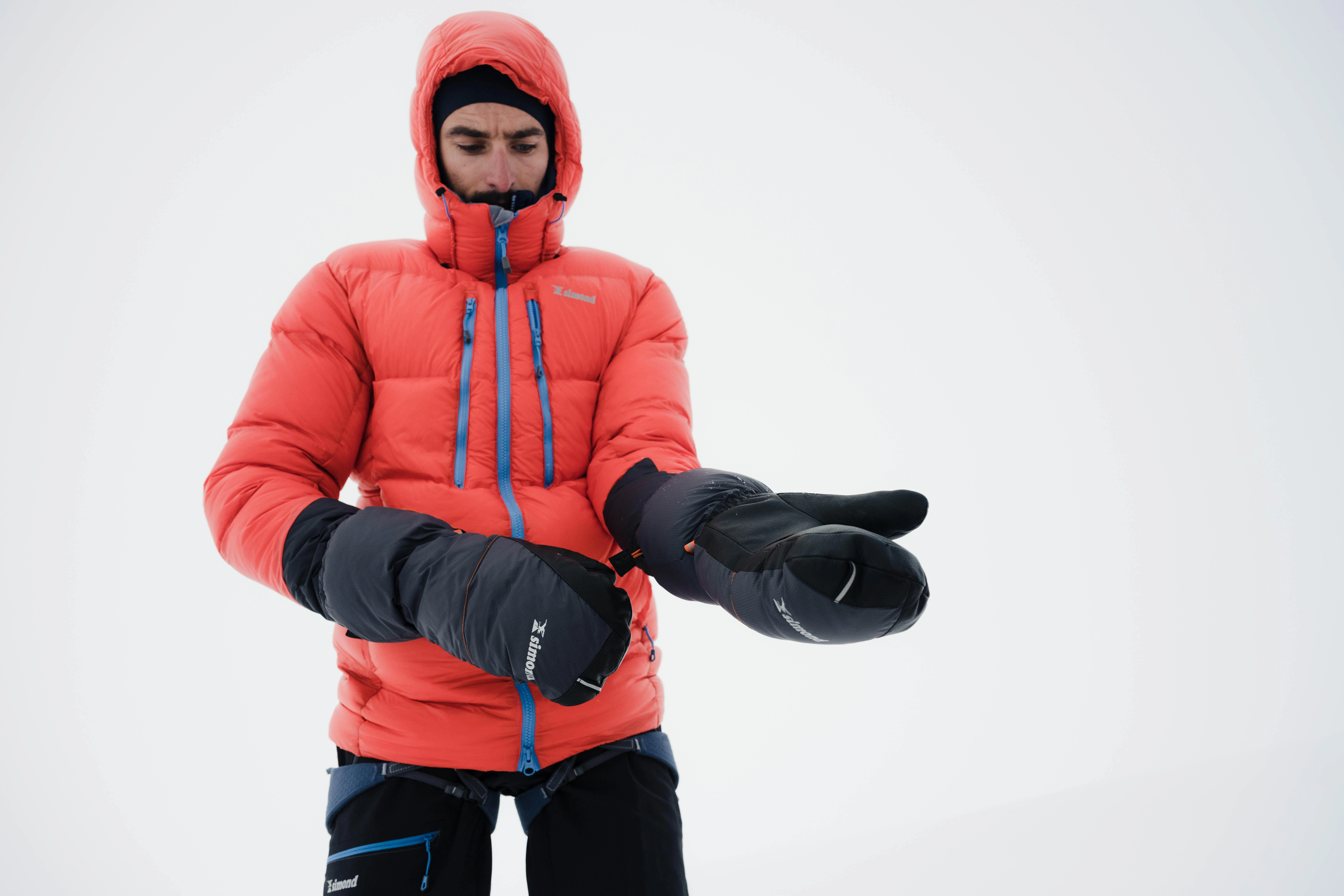 3271-down-mountaineering-mitts-makalu-1.jpg