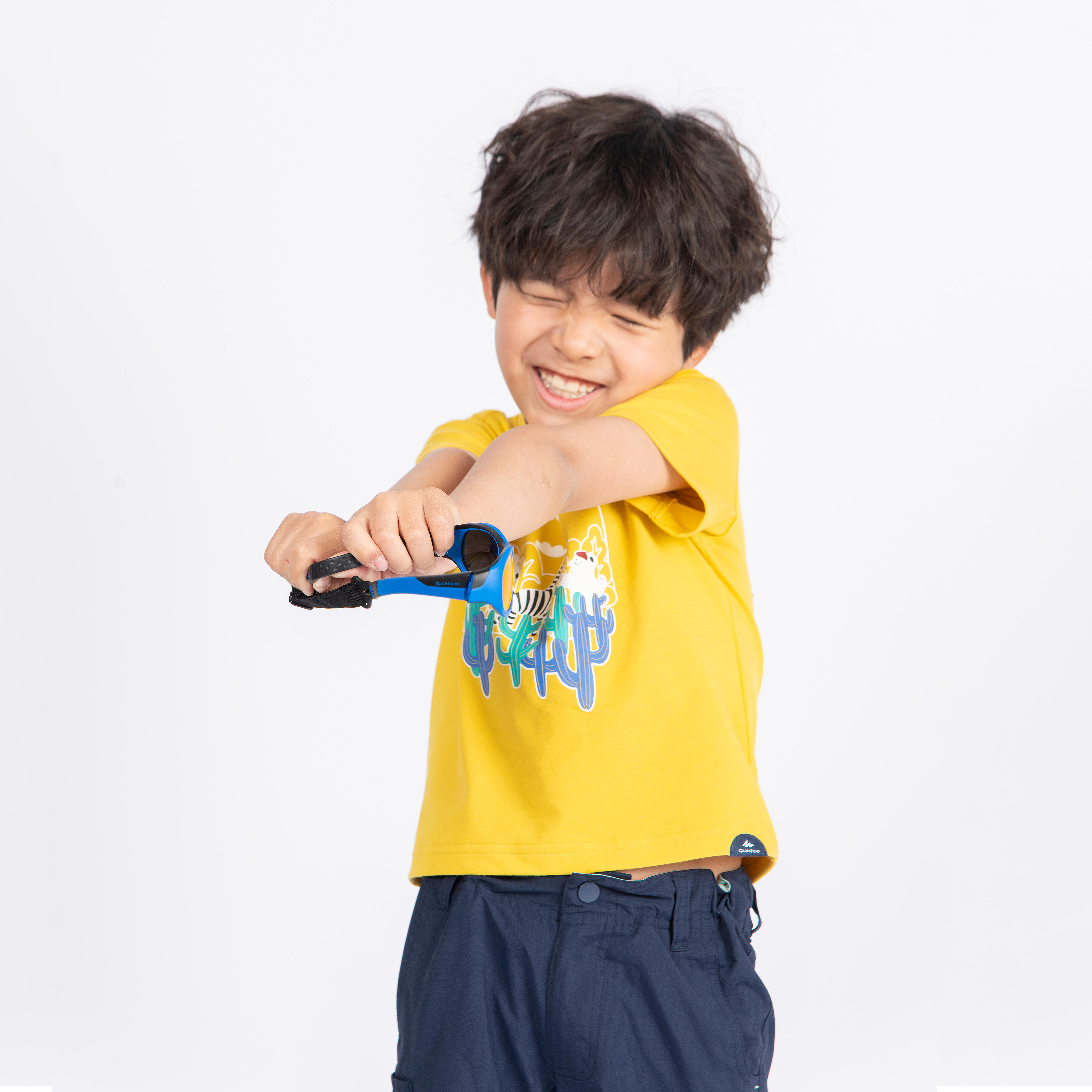 2012-kids-hiking-category-4-sunglasses-mh-k-500-black-blue-1.jpg