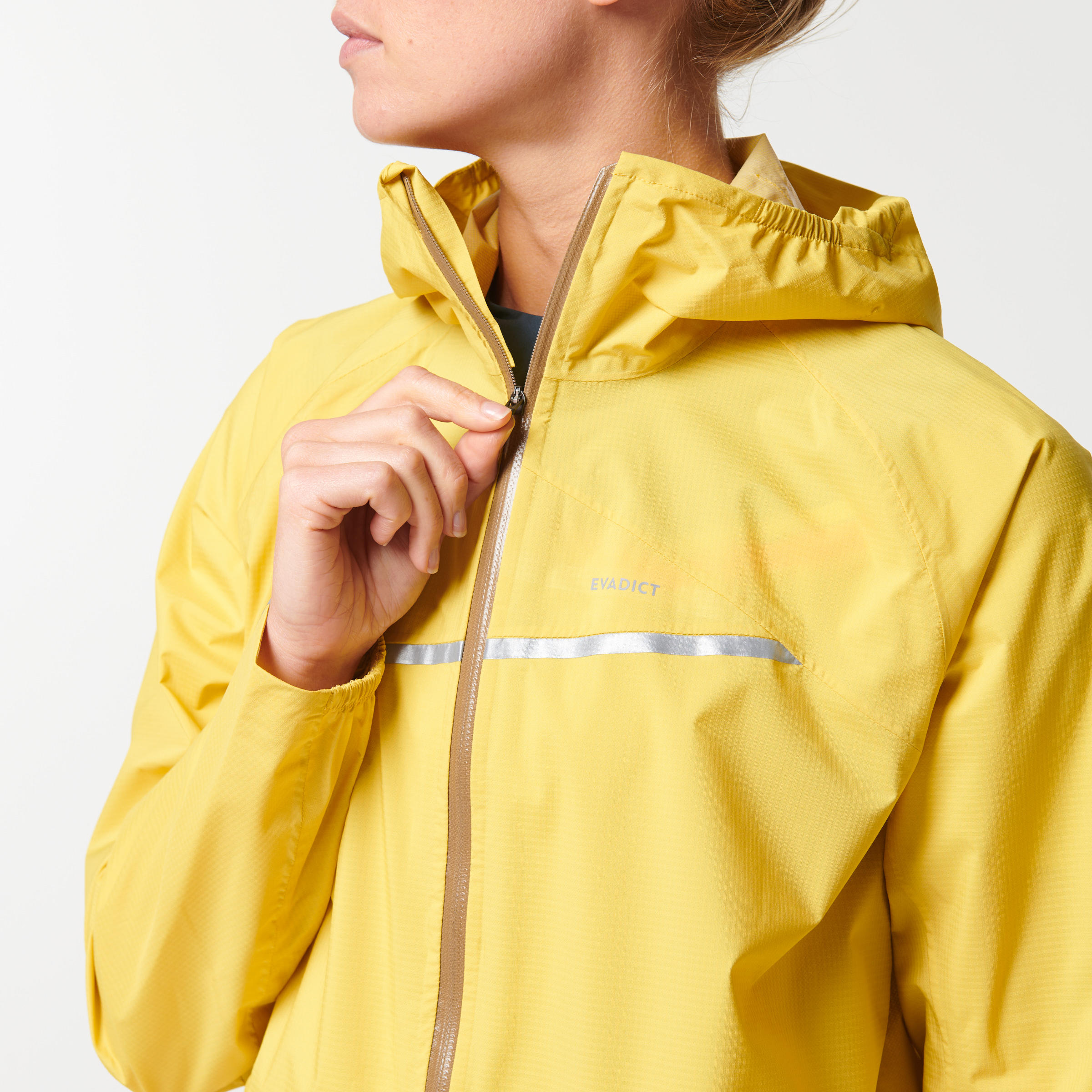 2064-women-x27-s-trail-running-waterproof-long-sleeved-jacket-1.jpg