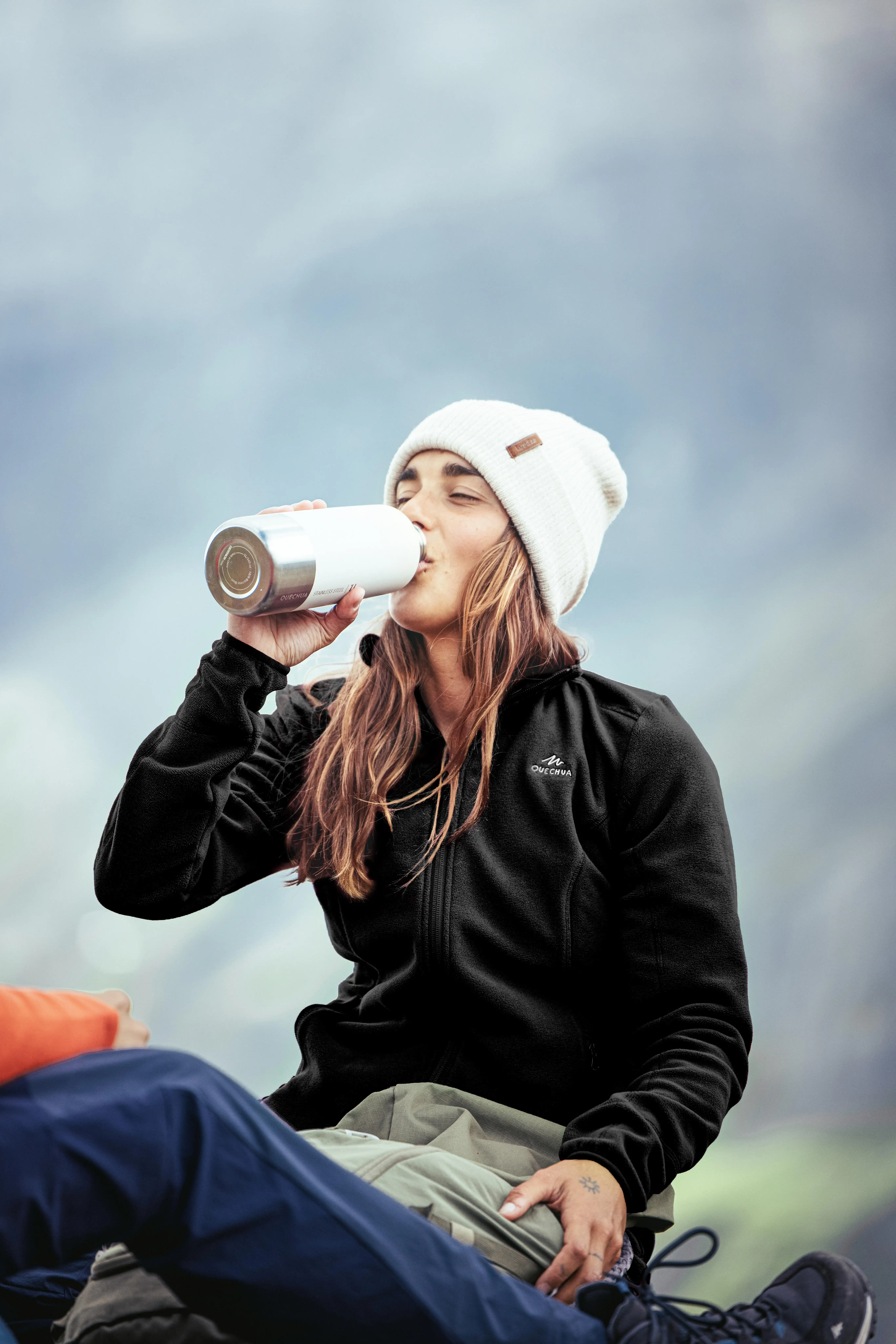2167-women-s-full-zip-hiking-fleece-jacket-mh-100-1.jpg