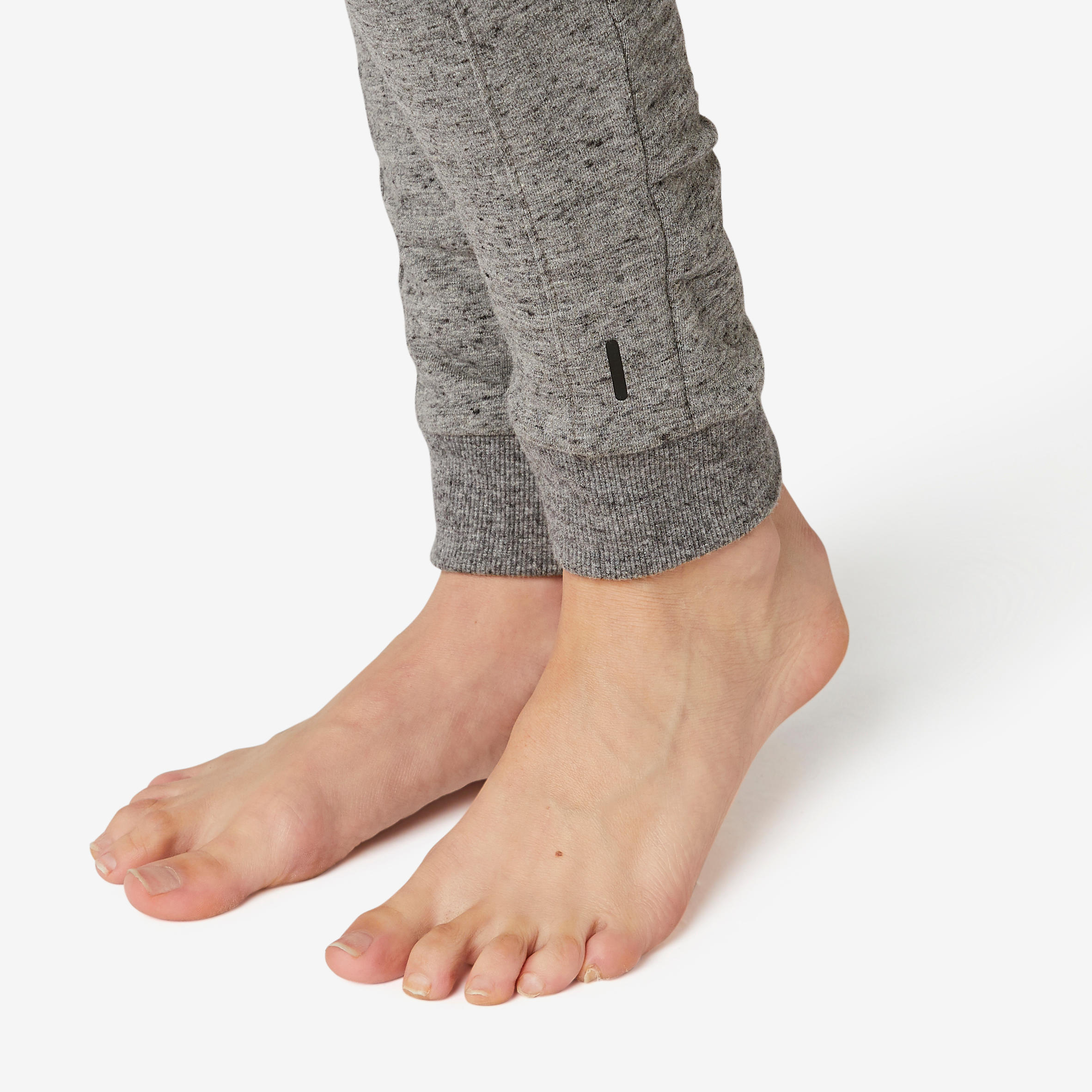2553-women-s-fitness-jogging-pants-520-1.jpg