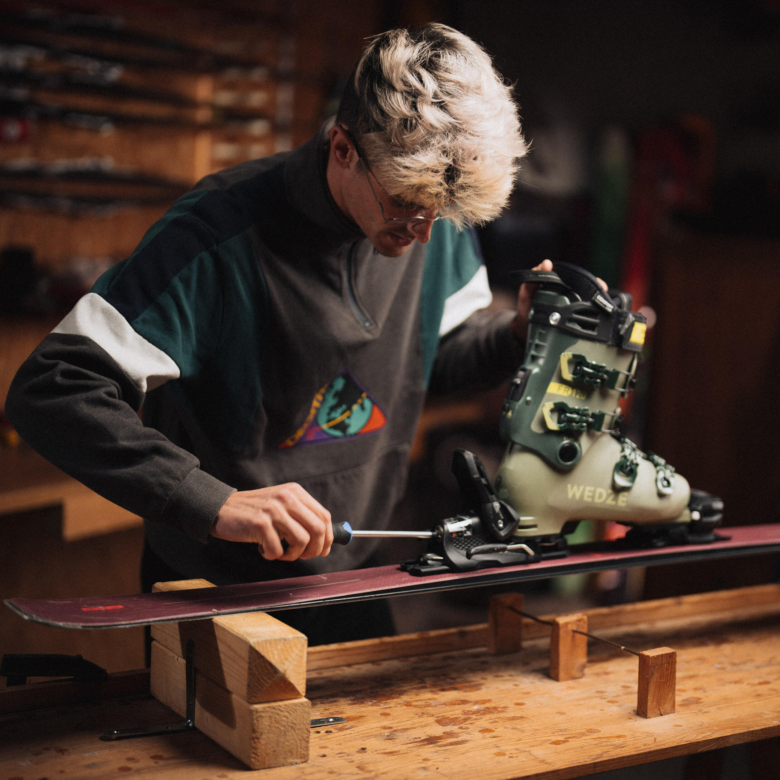 Manual Adjustment of Ski Bindings
