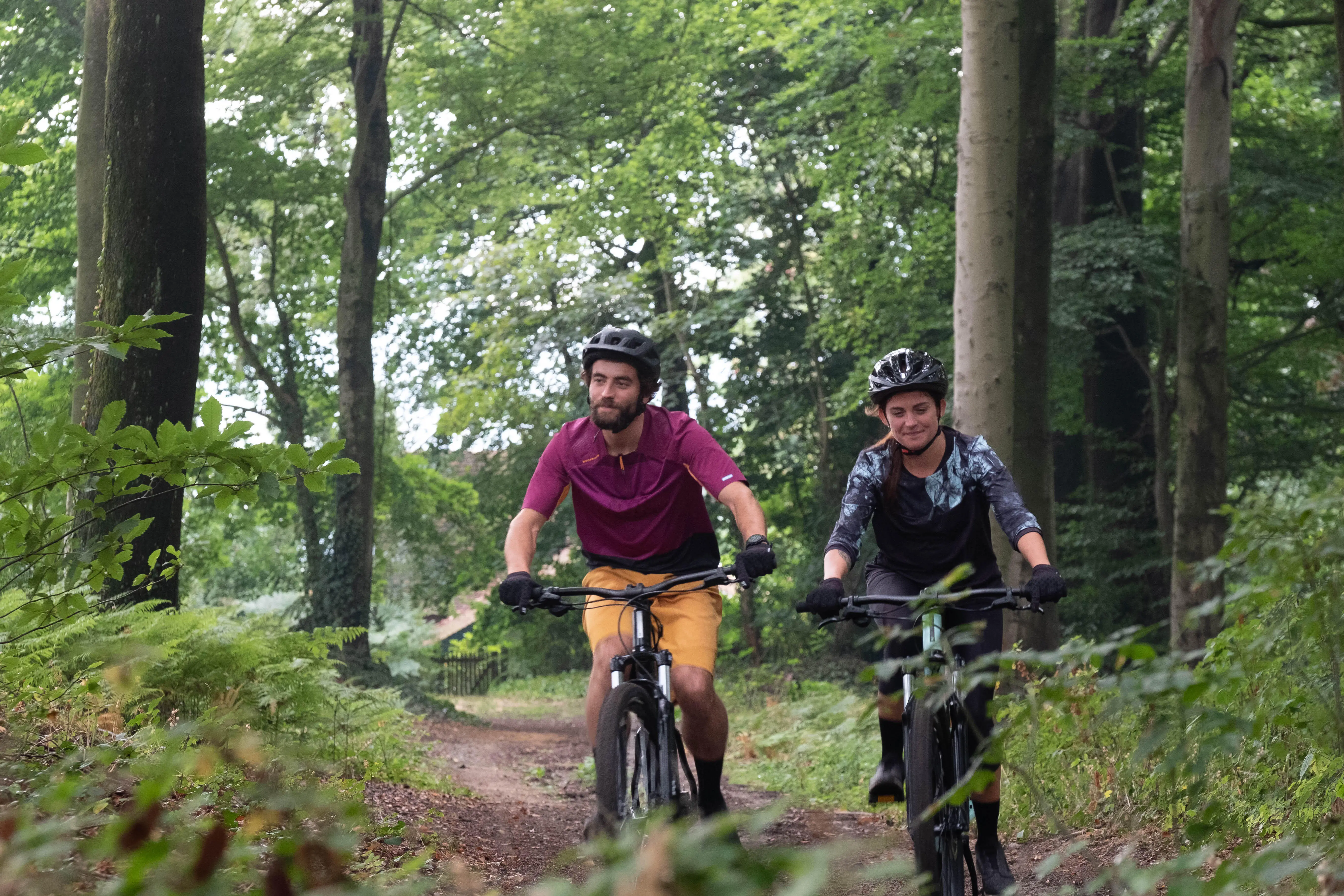 2911-mountain-bike-helmet-expl-50-black-1.jpg