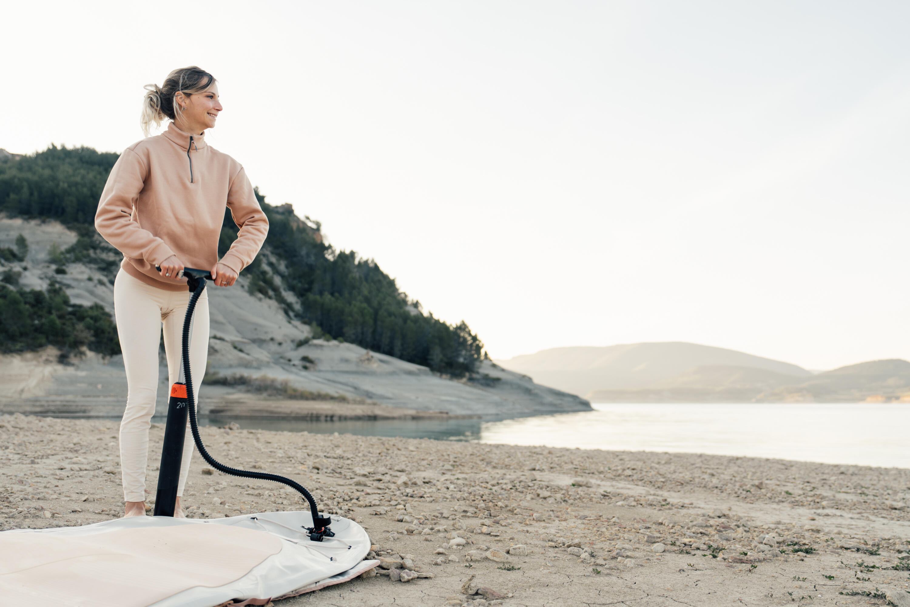 3067-paddle-board-pump-20-psi-1.jpg