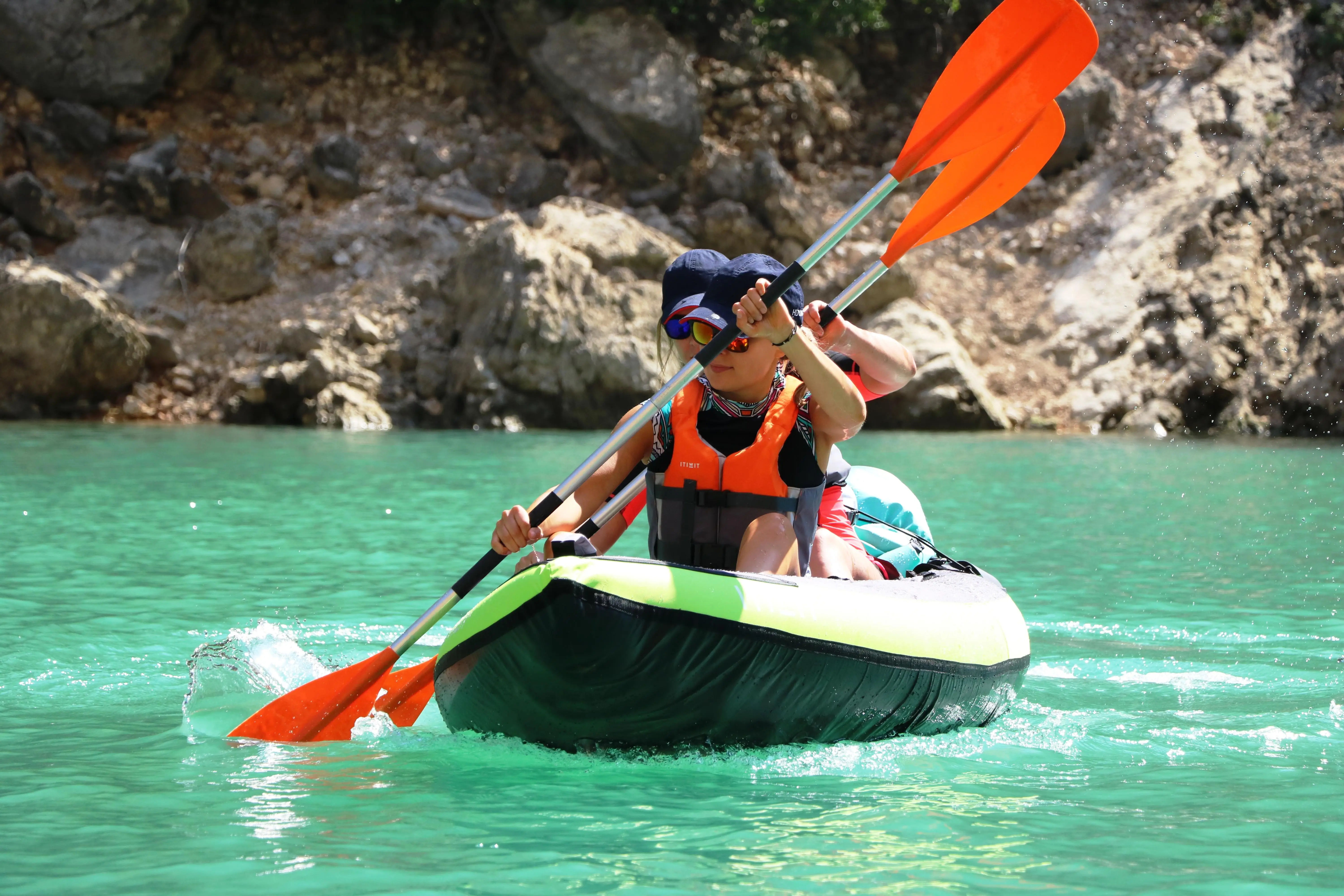 3343-2-part-adjustable-symmetrical-kayak-paddle-100-1.jpg