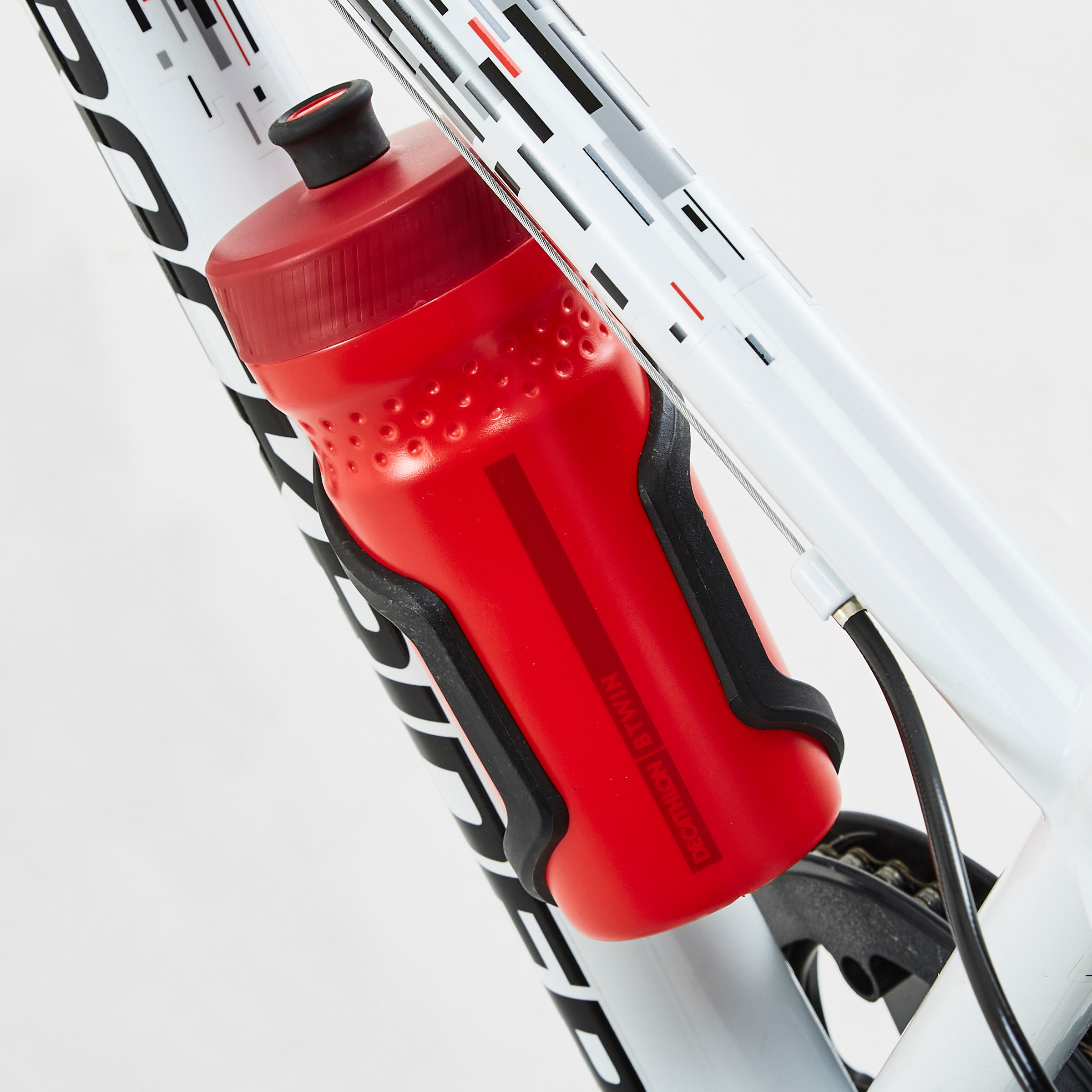 3482-frame-mounted-bike-bottle-cage-side-open-for-380-ml-13-oz-bottle-1.jpg