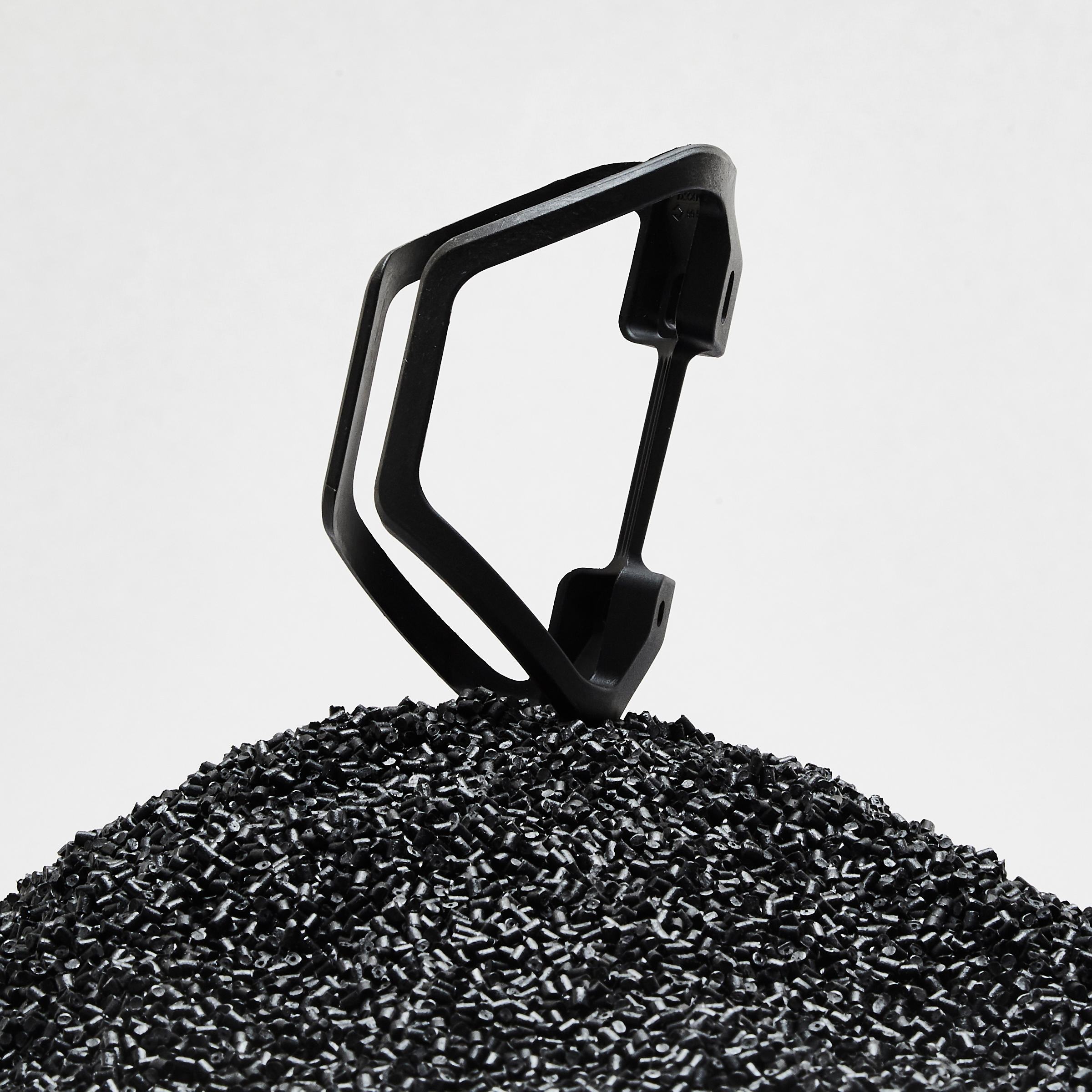 3482-frame-mounted-bike-bottle-cage-side-open-for-380-ml-13-oz-bottle-1.jpg