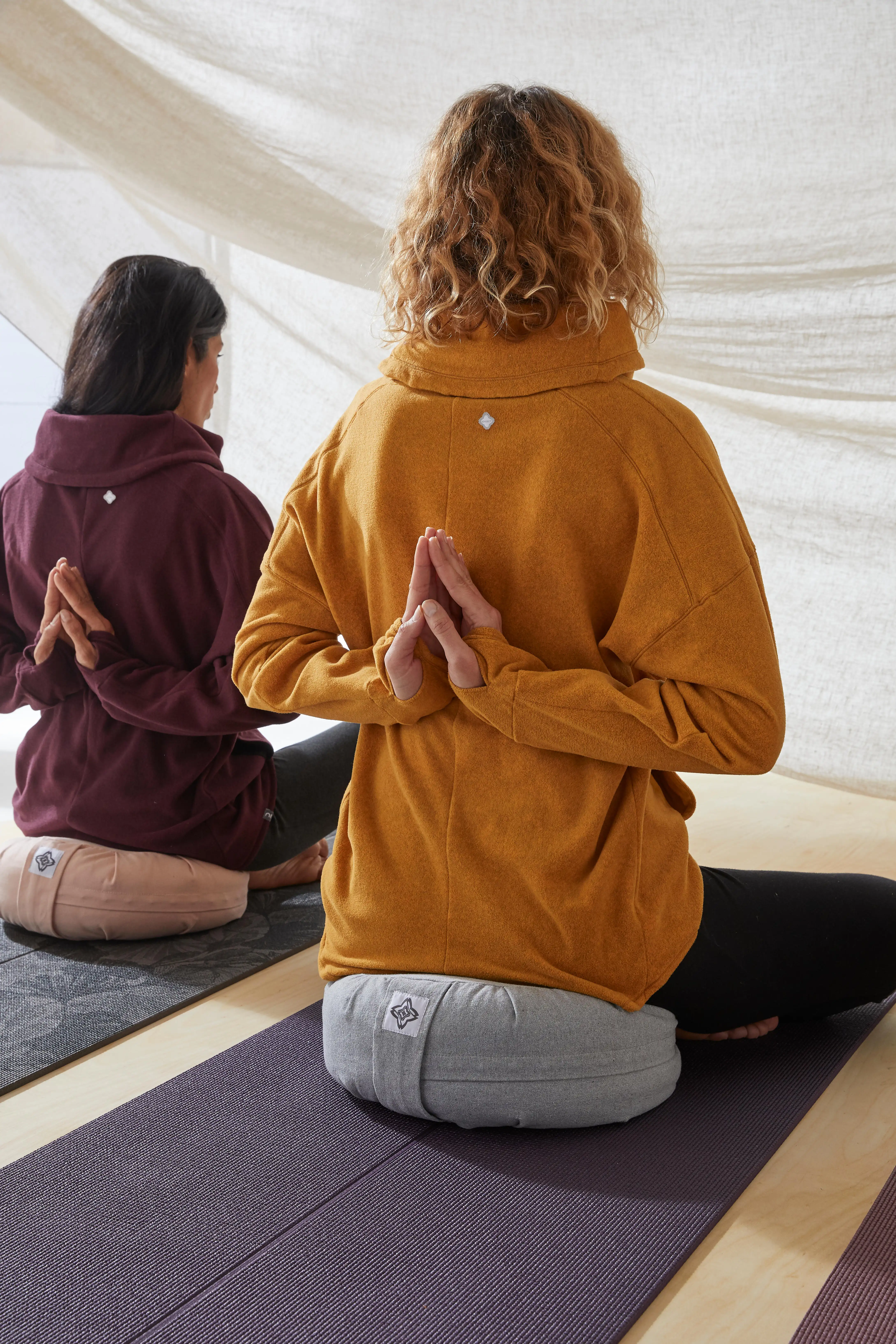 3809-yoga-and-meditation-zafu-round-cushion-1.jpg