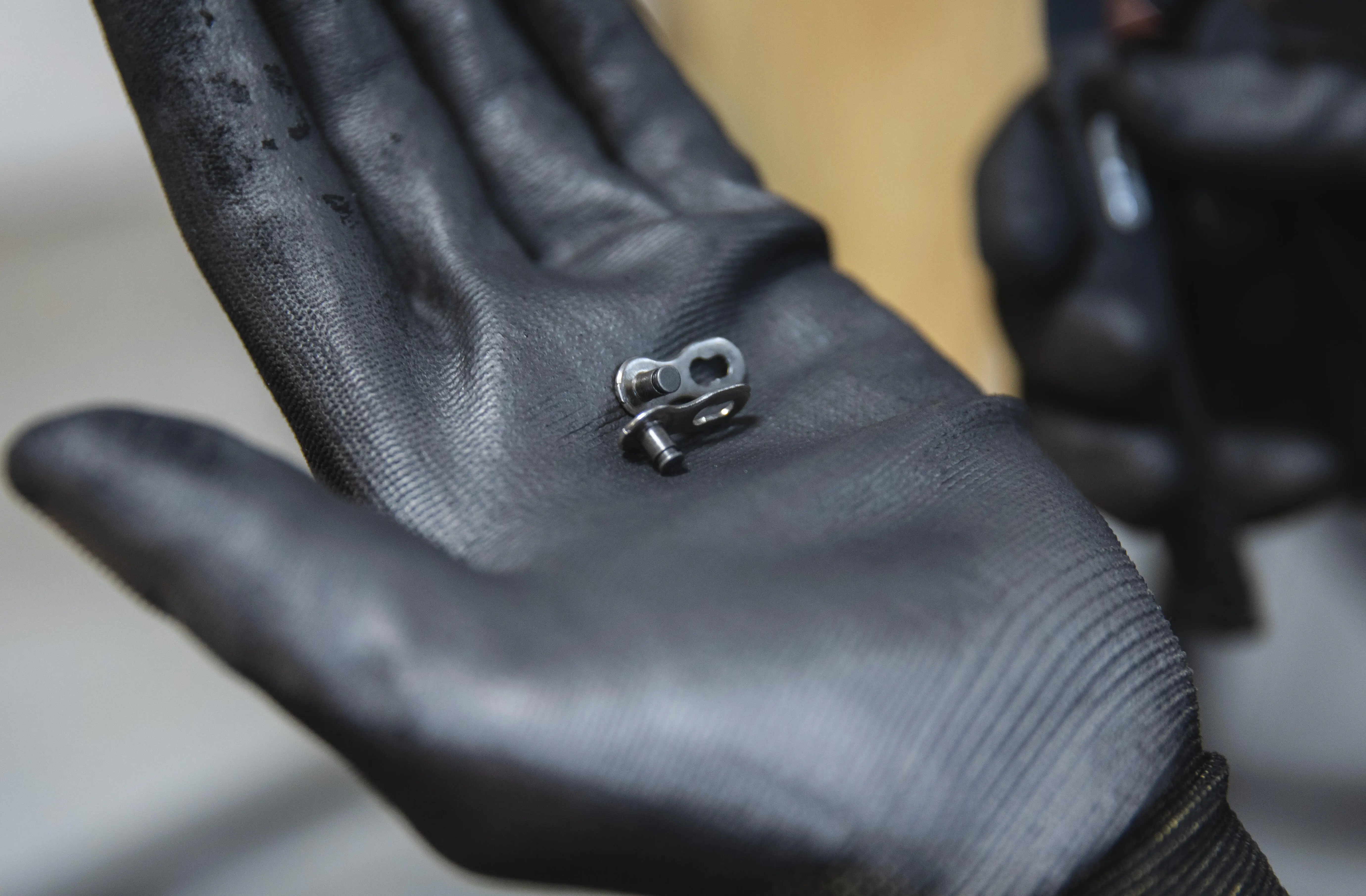 3854-10-speed-bike-chain-1.jpg