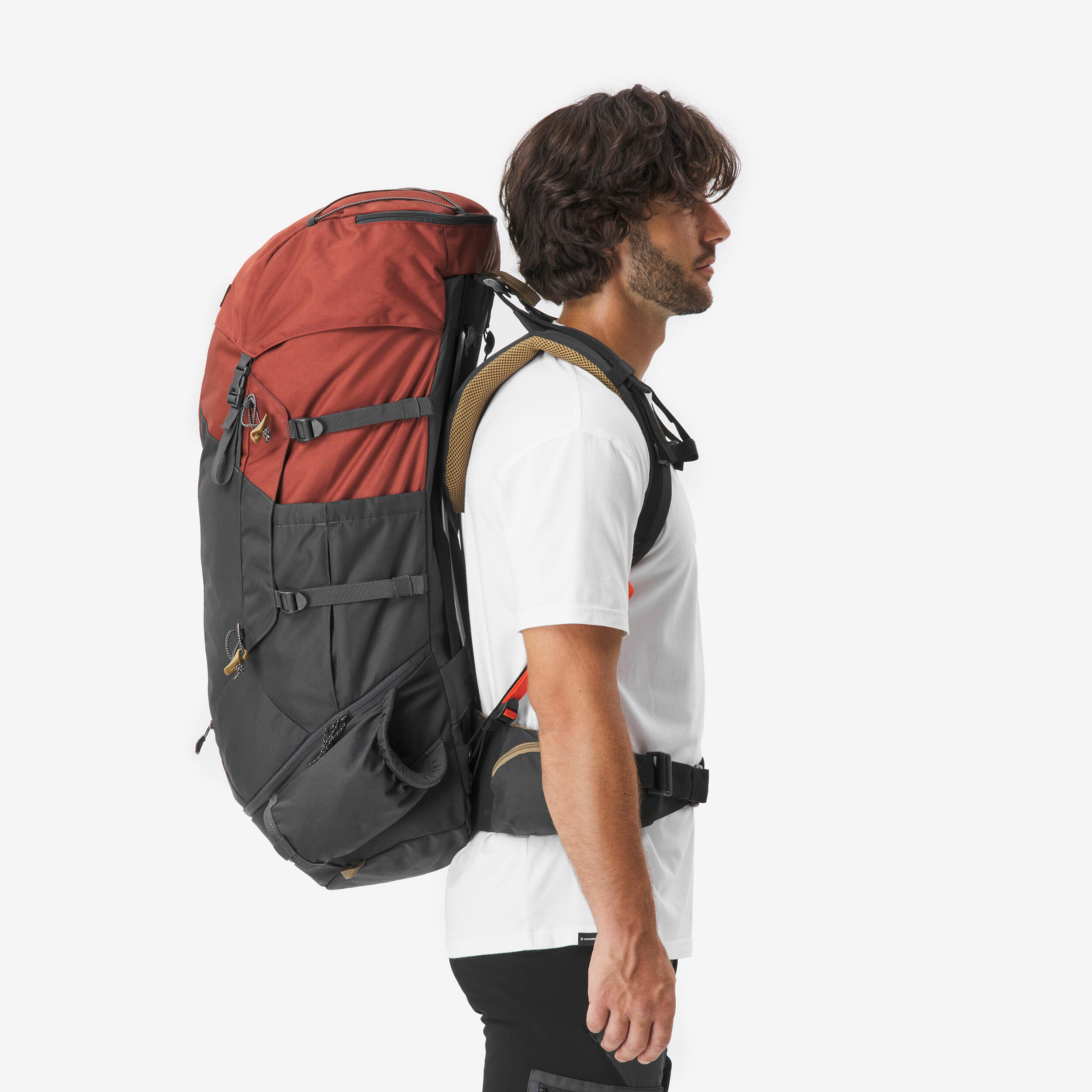4064-men-x27-s-70-l-hiking-backpack-mt-100-easyfit-1.jpg