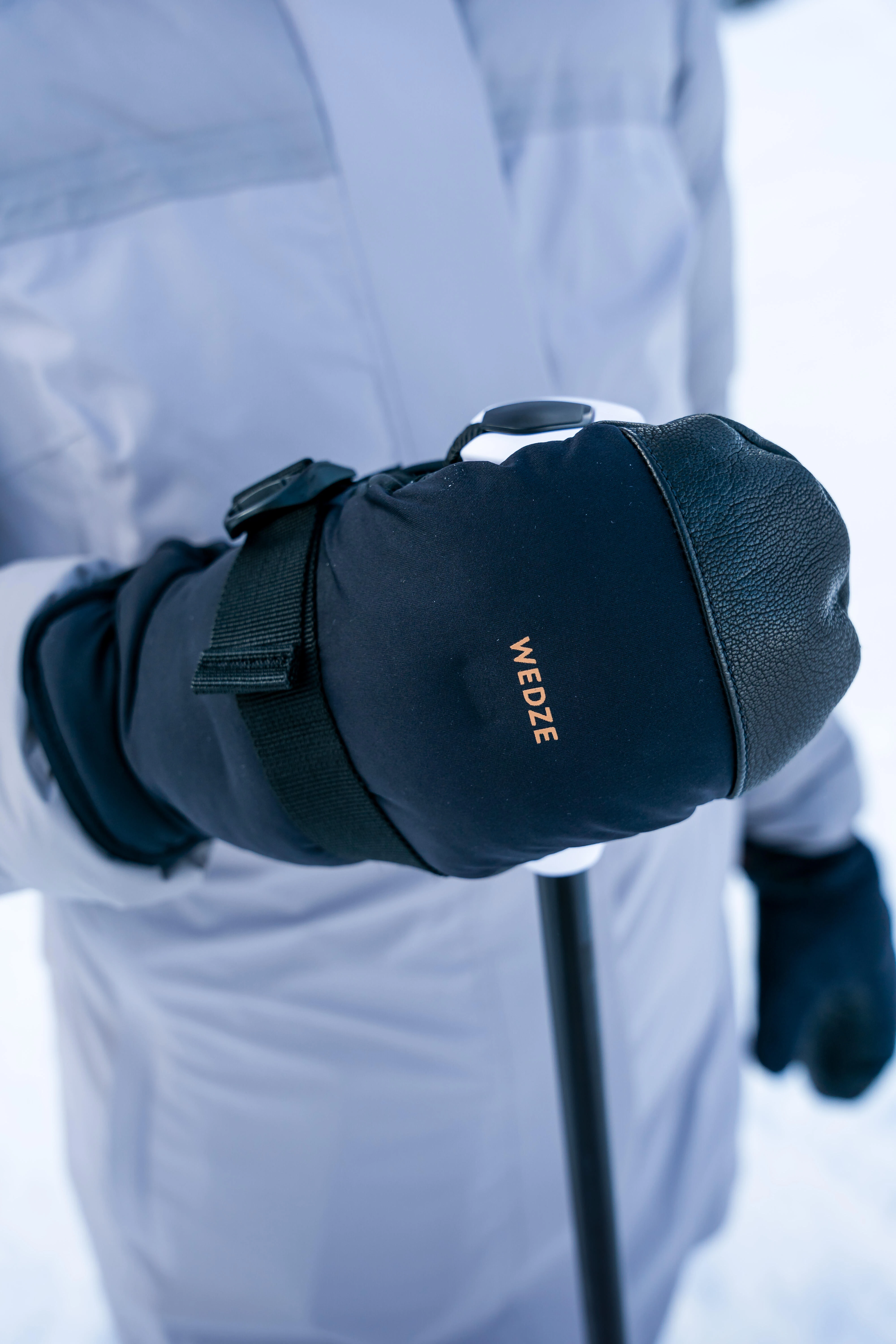 4306-warm-and-waterproof-ski-mittens-100-1.jpg