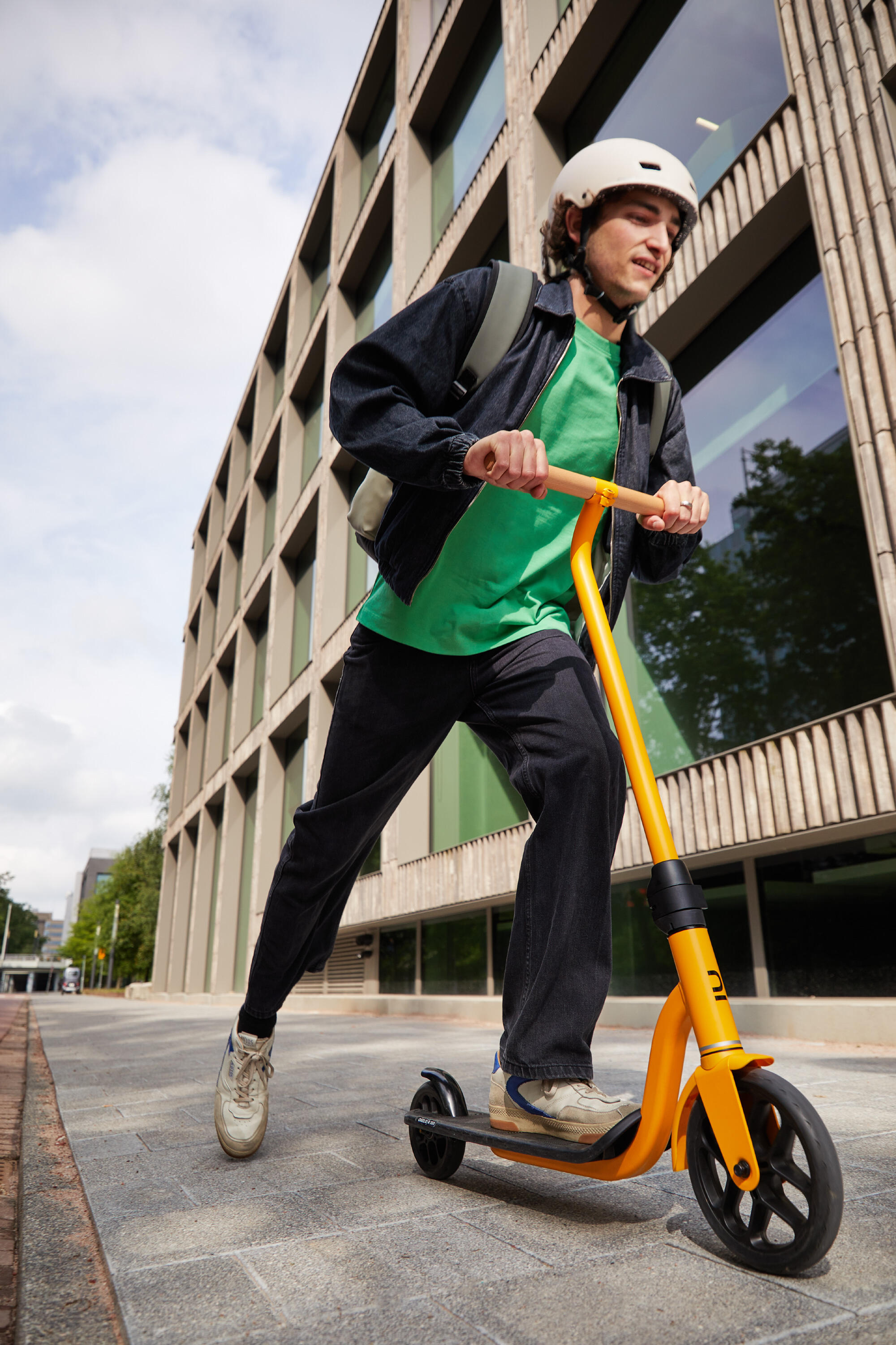 4685-scooter-r-100–1.jpg